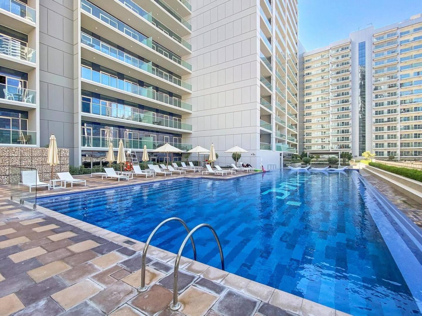 Reva Residence - Luxe 1BR with Burj Khalifa View