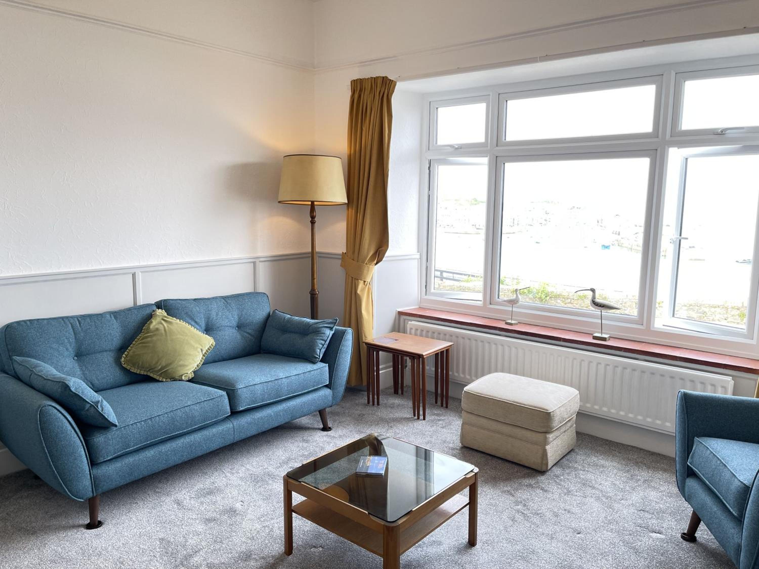 Morvah - stunning views of the harbour and beyond