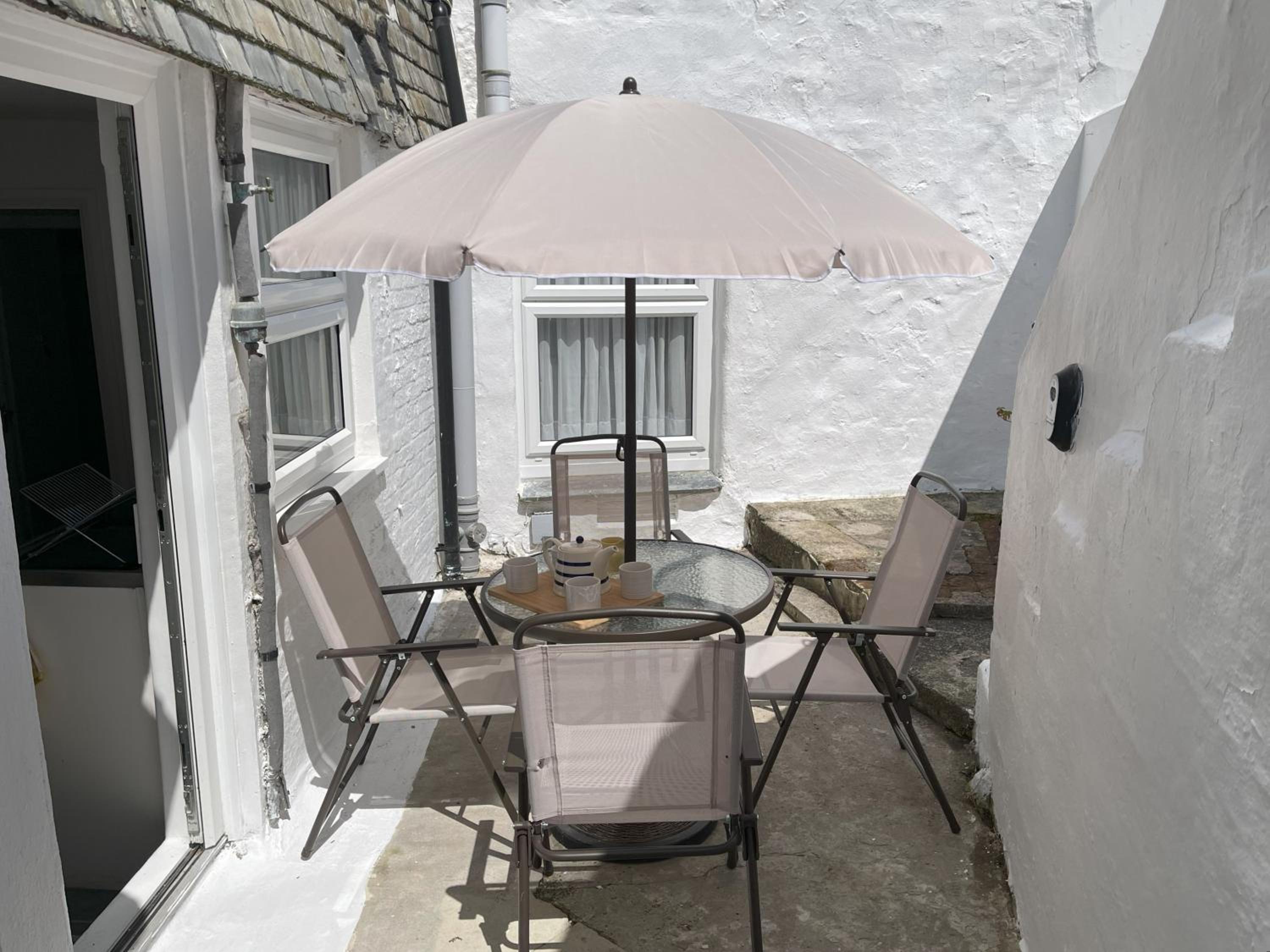 Morvah - stunning views of the harbour and beyond