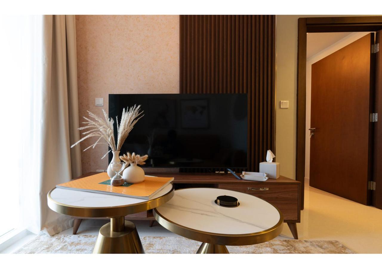 Reva Residence - Luxe 1BR with Burj Khalifa View