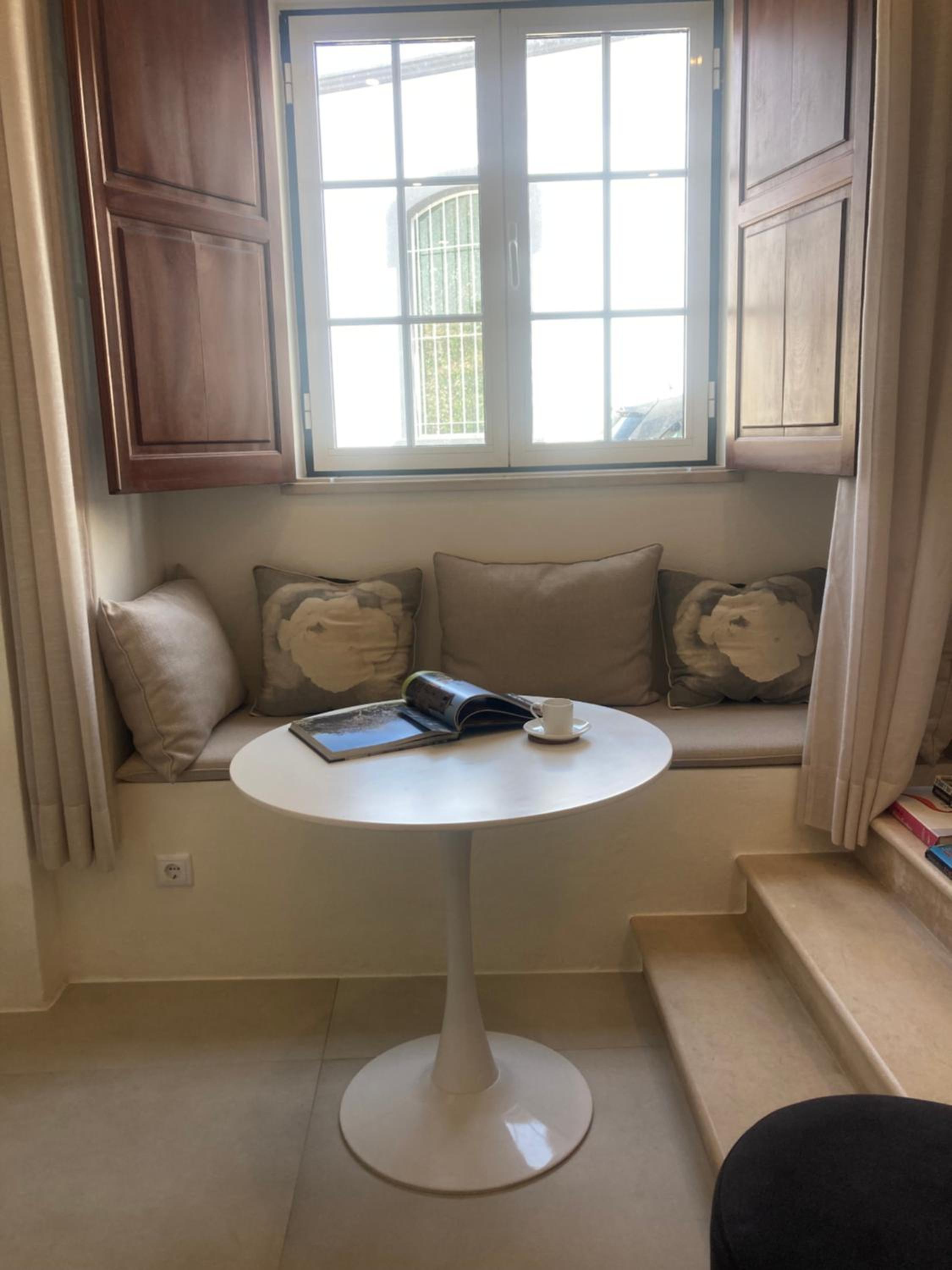 Apartment 1, Old Town Charm Lagos