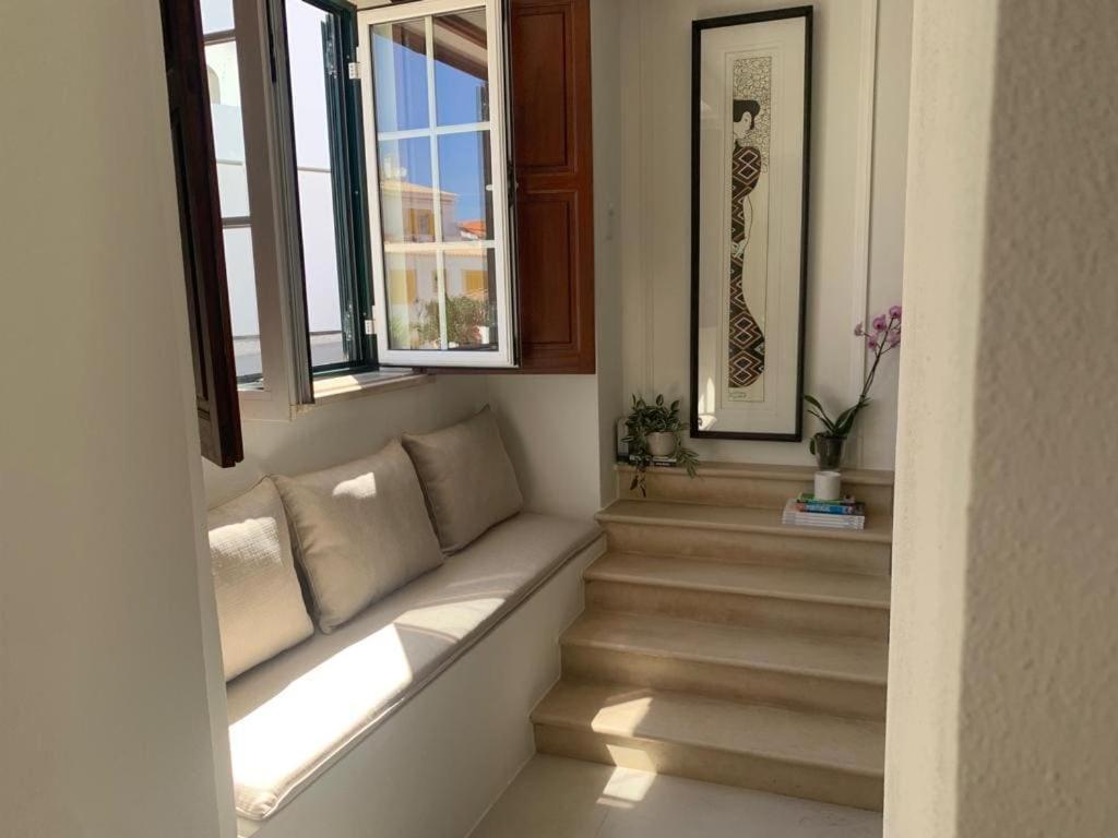 Apartment 1, Old Town Charm Lagos