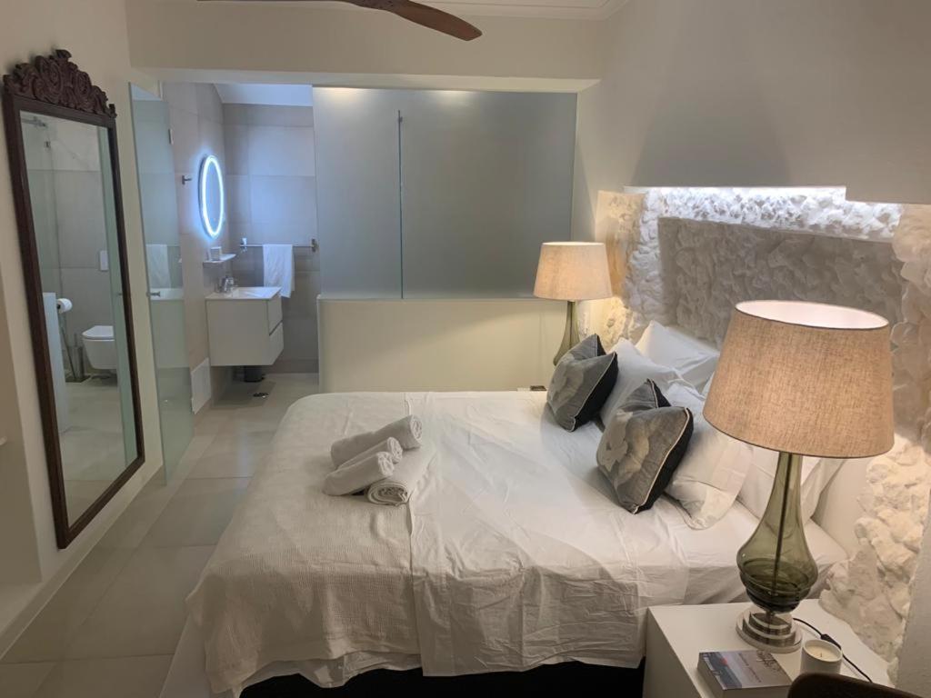 Apartment 1, Old Town Charm Lagos