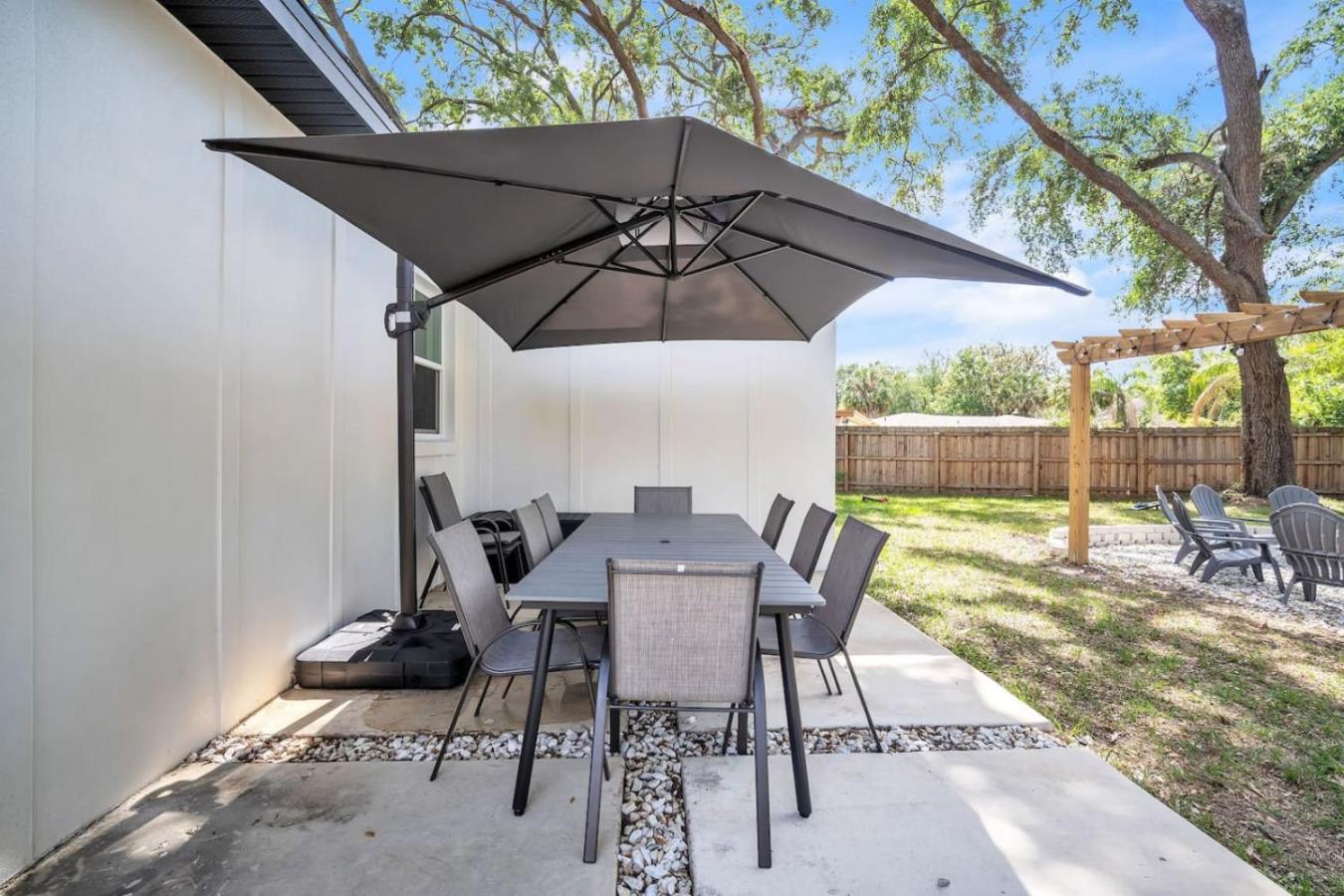 Tampa Getaway with Pickleball Court Pool and Gym