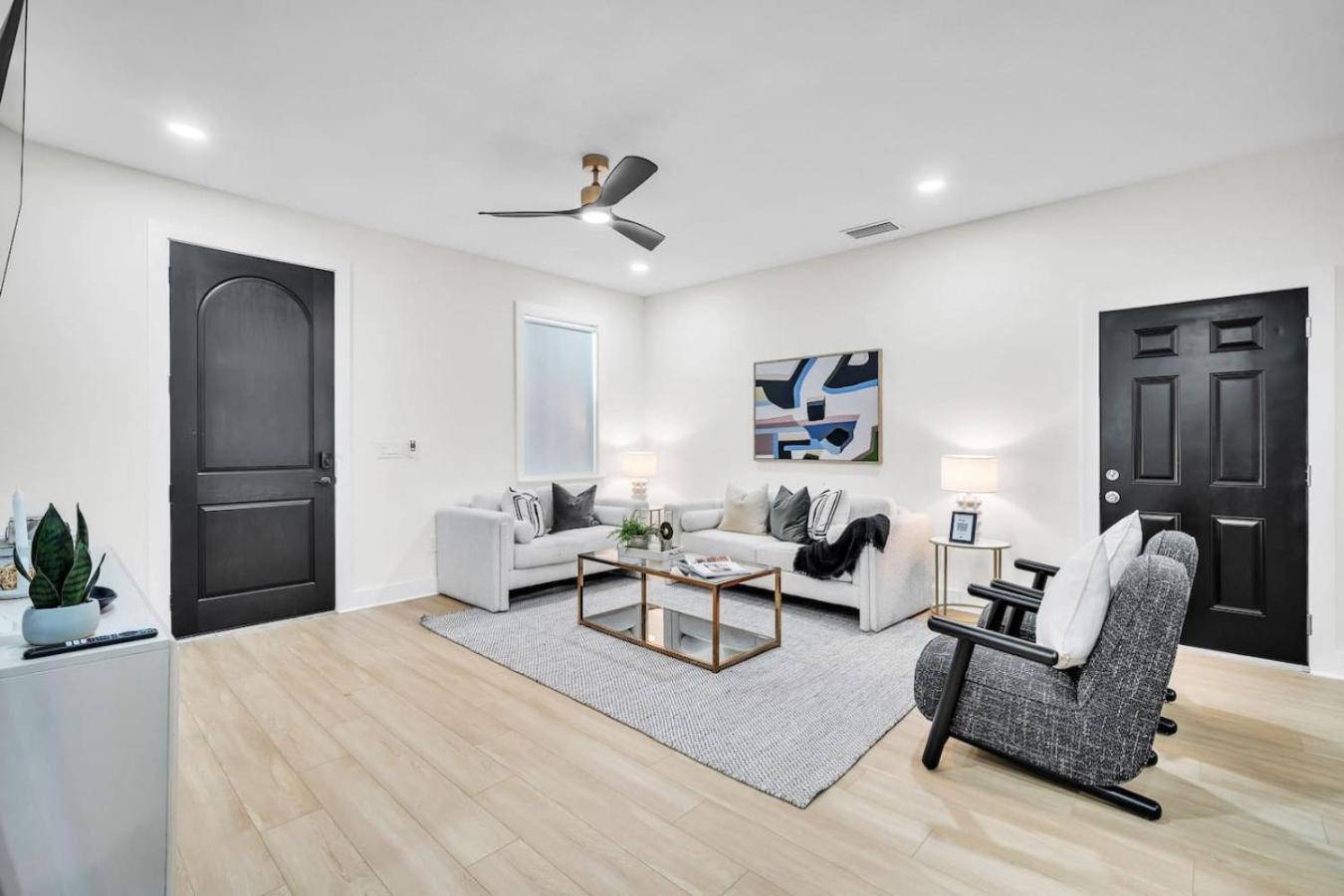 Tampa Getaway with Pickleball Court Pool and Gym