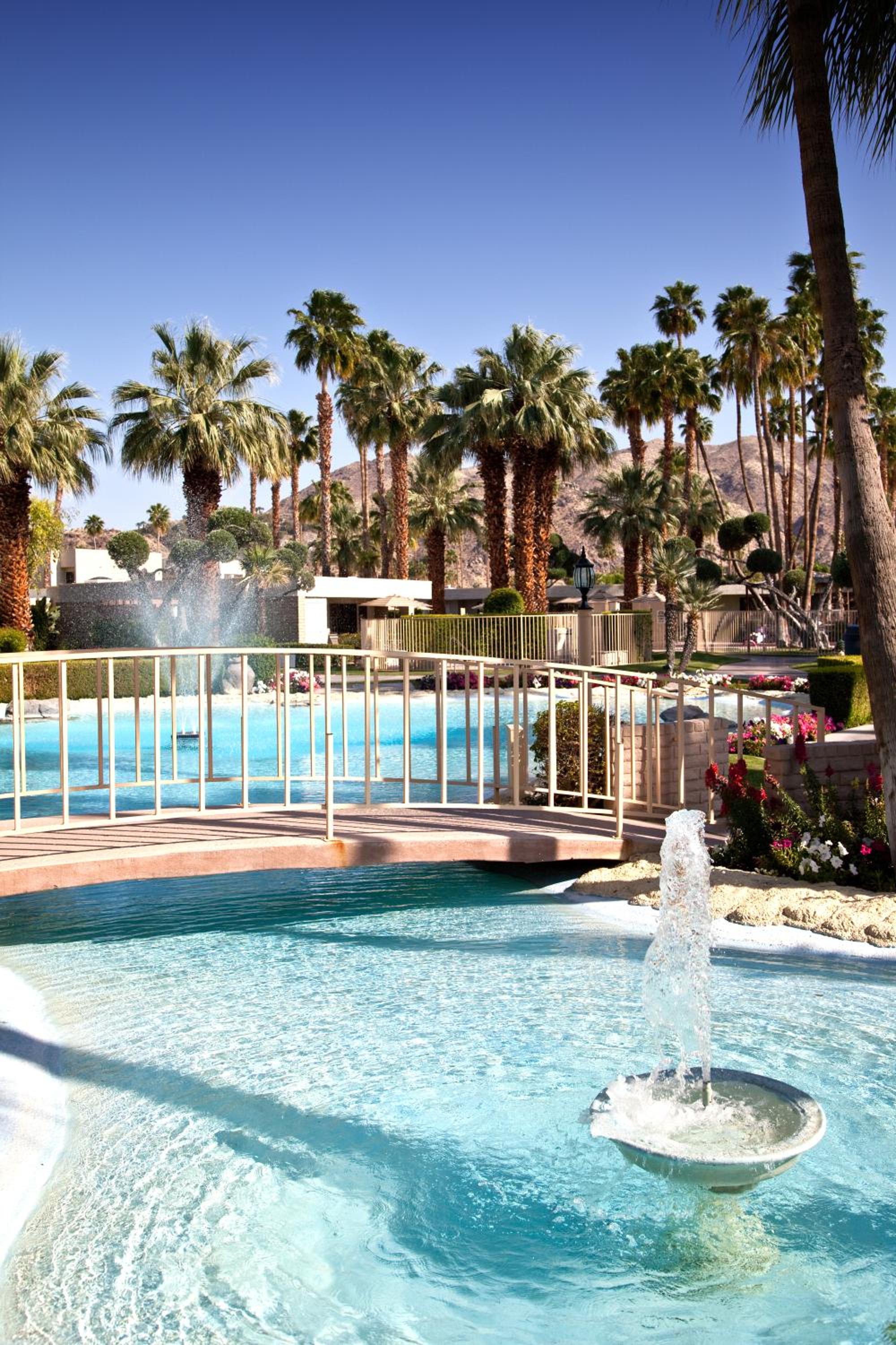 Desert Isle Resort, a VRI resort