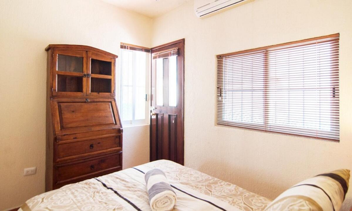 Beachfront 2BR Condo in Playa I Steps to 5th Ave!