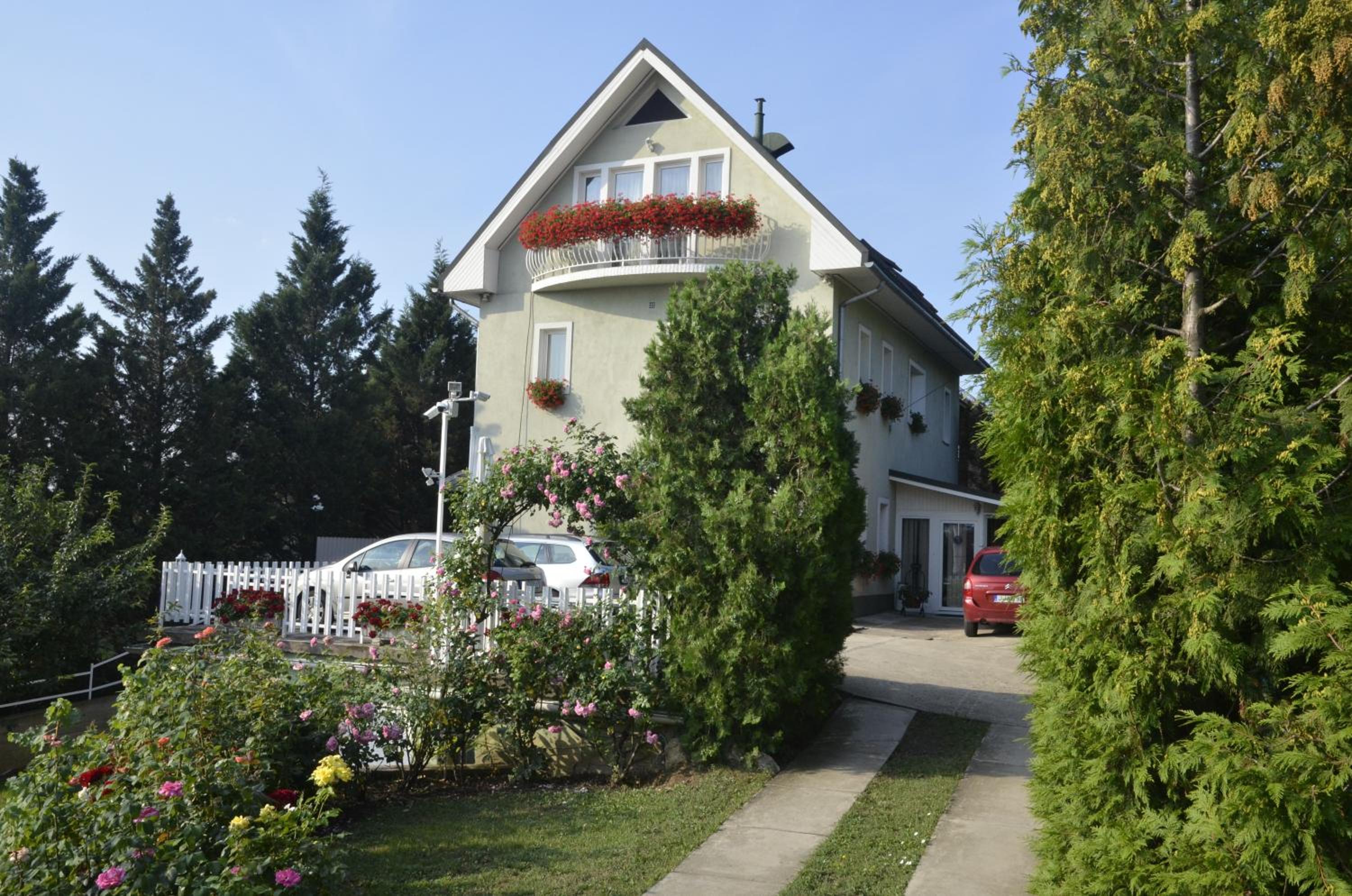 Photo 29