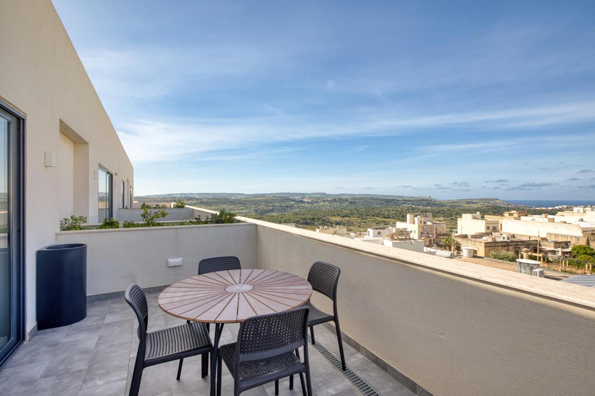 Penthouse with Terrace in Malta