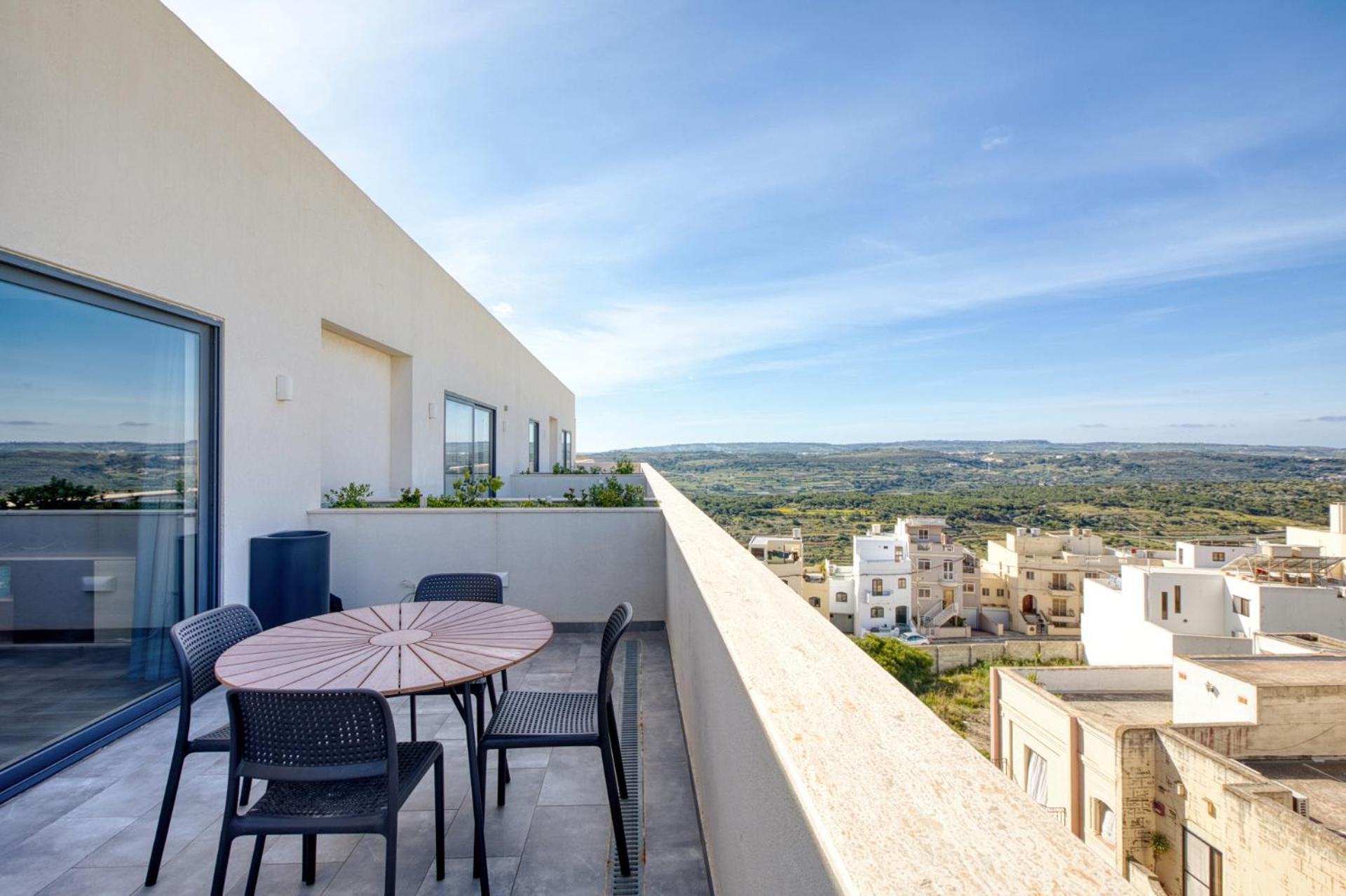 Penthouse with Terrace in Malta