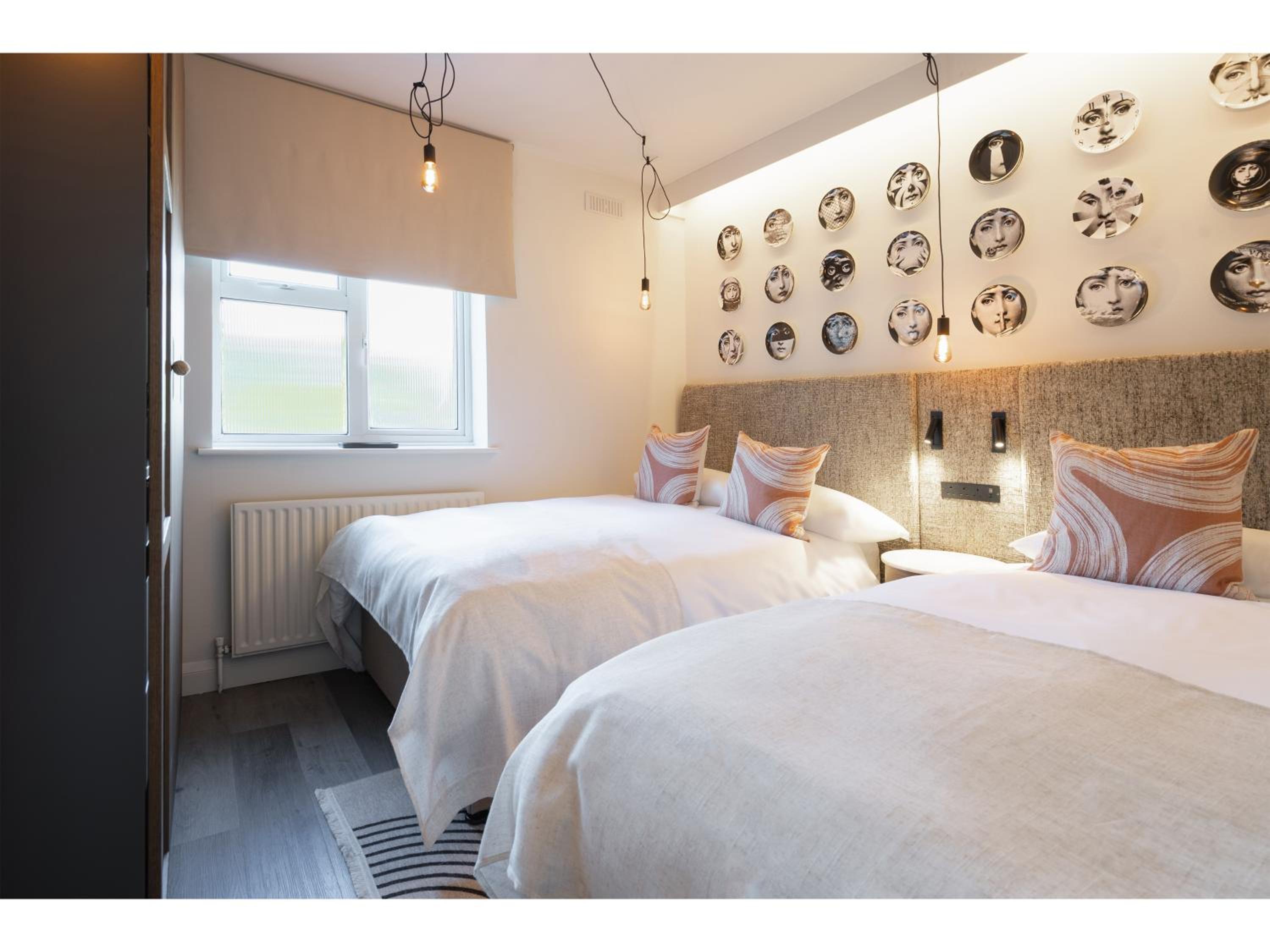Cosy Chic Apartment, 1 bedroom, parking, newly refurbed, near M25, Heathrow, Rickmansworth