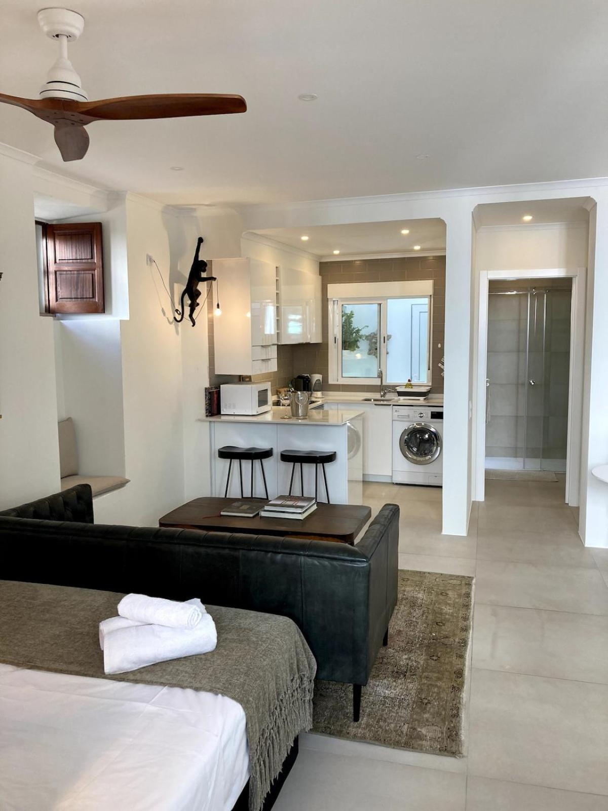Studio Apartment 2, Old Town Charm Lagos