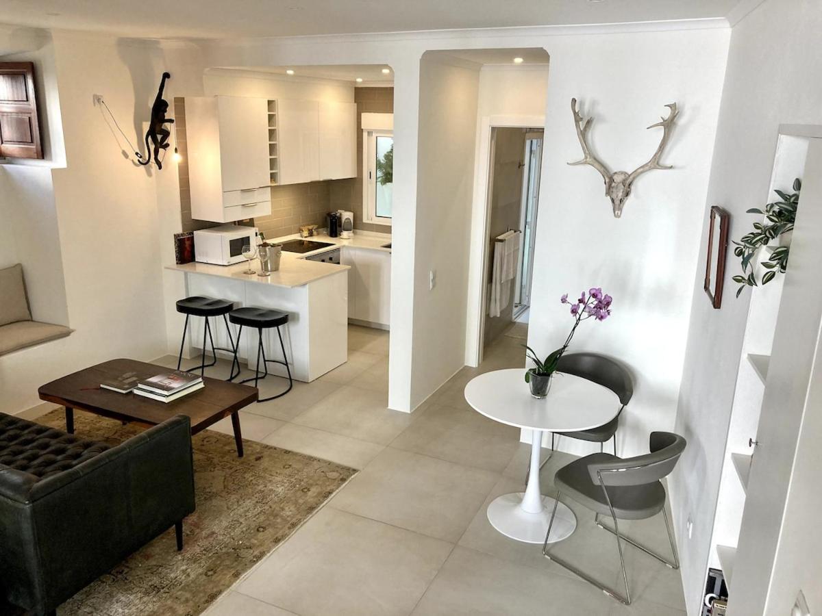 Studio Apartment 2, Old Town Charm Lagos