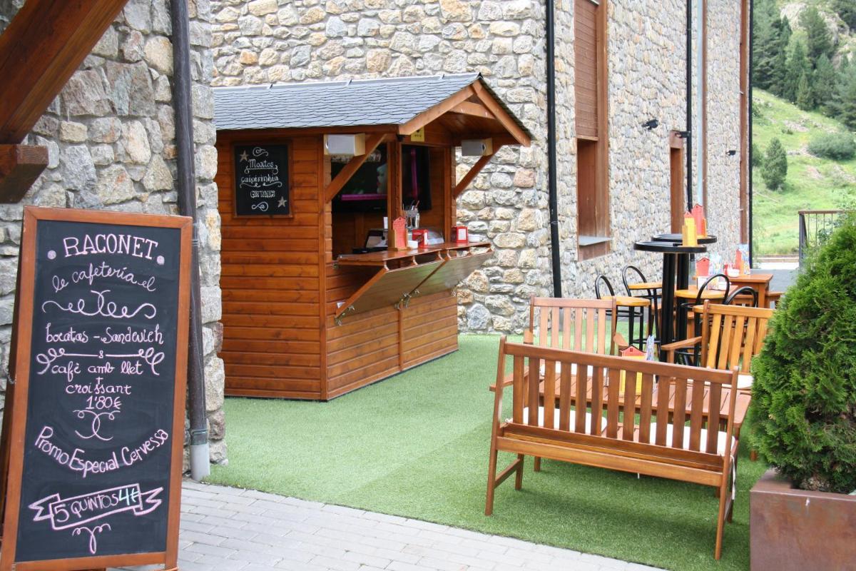 outdoor BBQ area