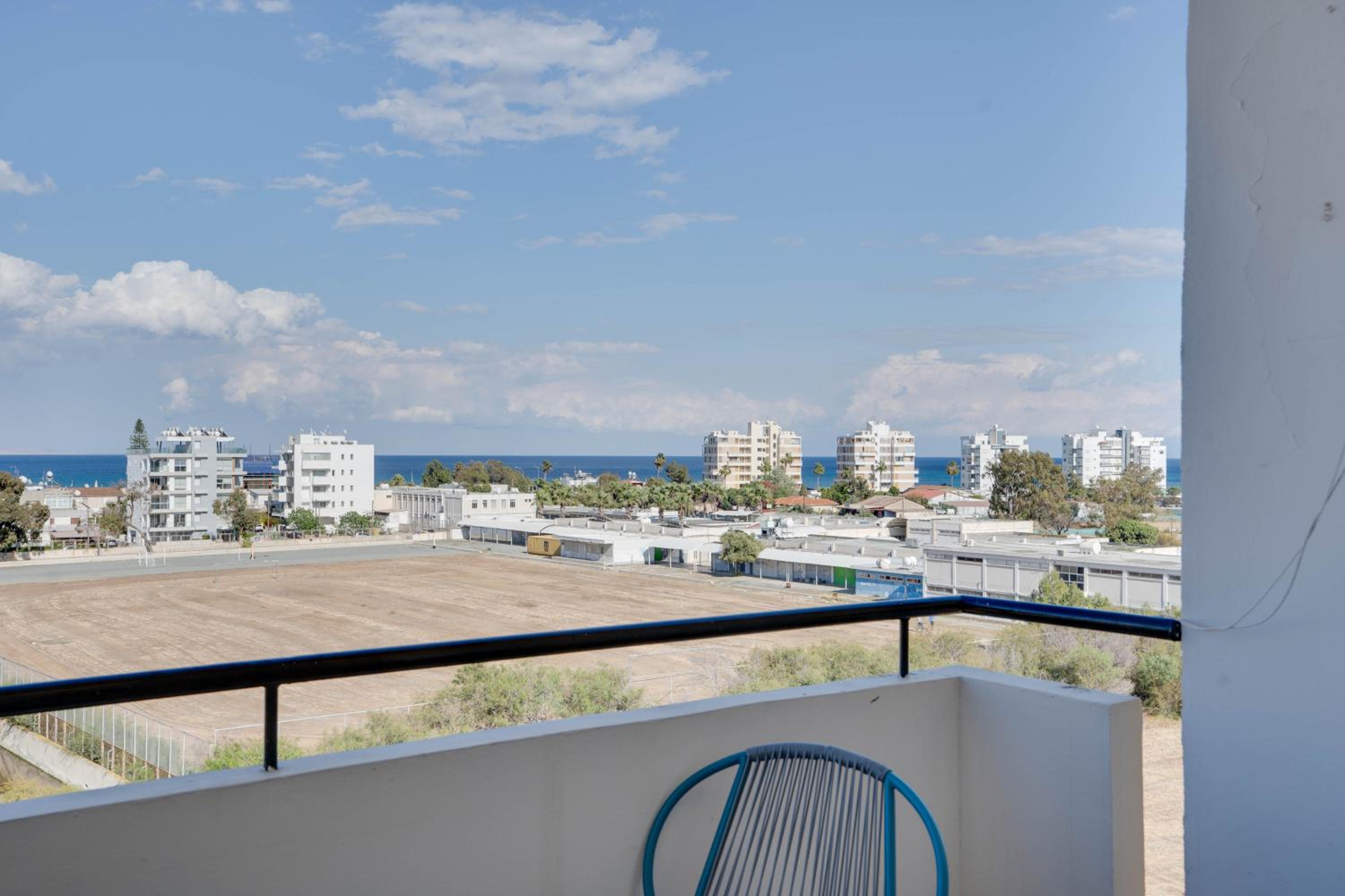 Charming 3-Bed Duplex with Stunning Sea View