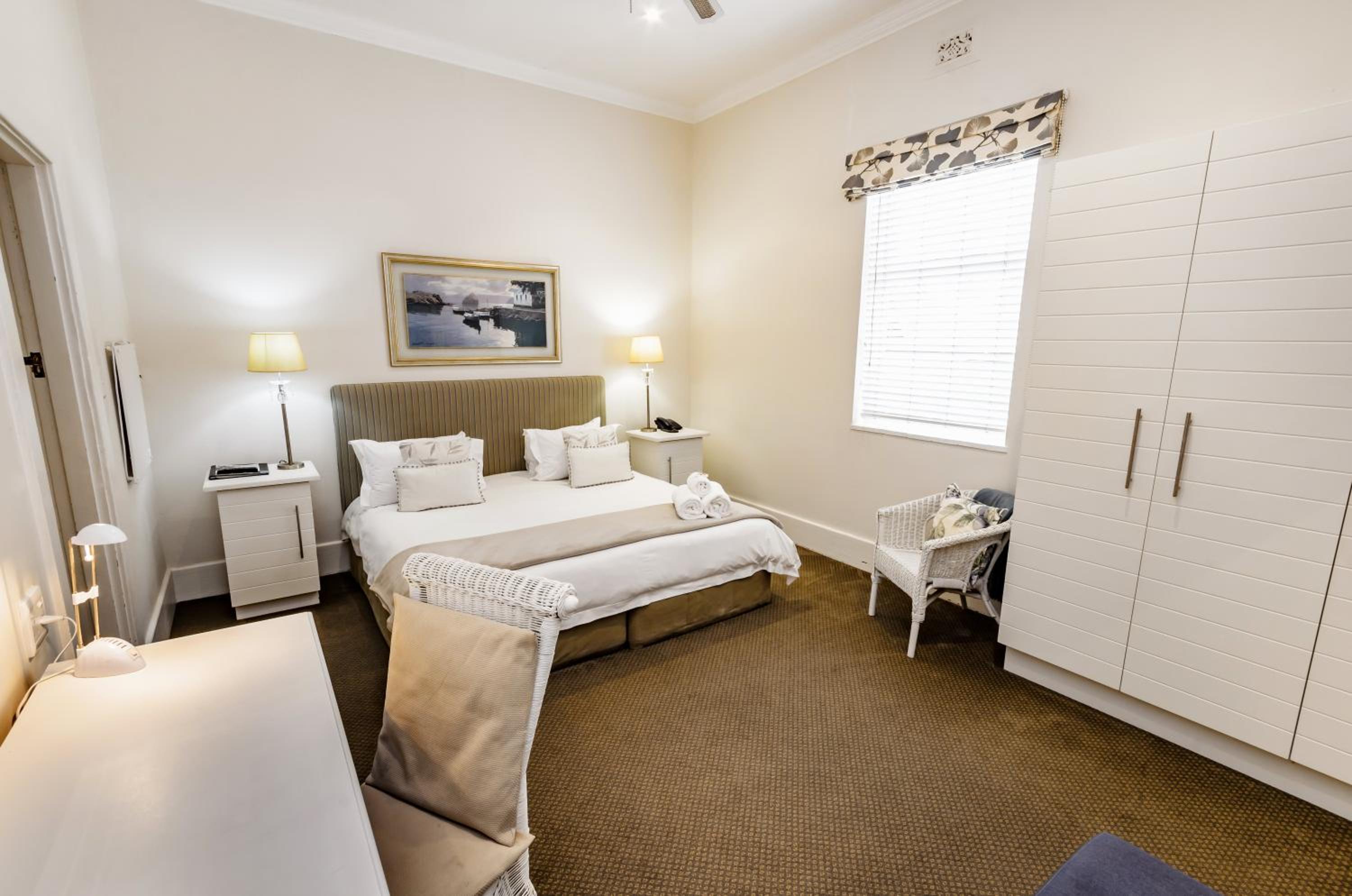 First Avenue Guesthouse