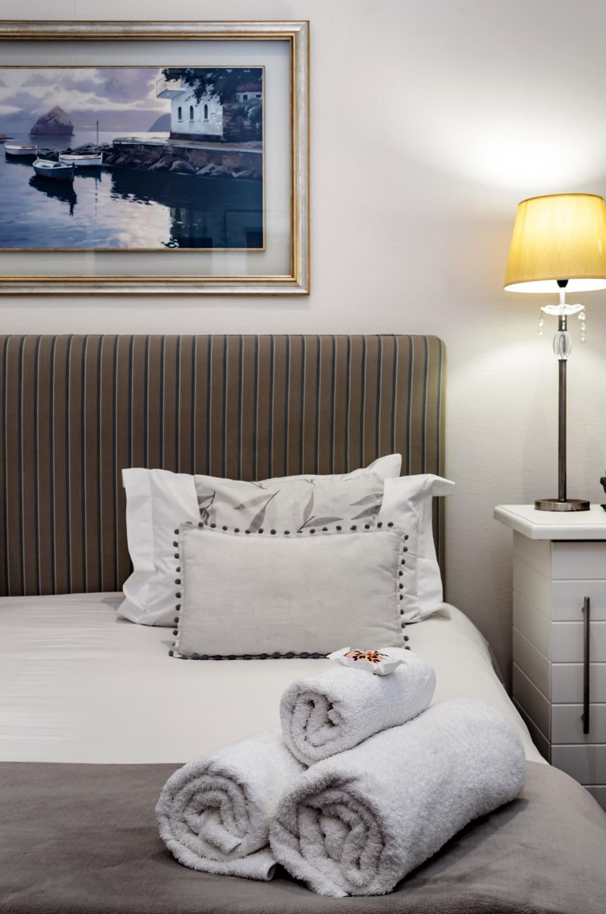 First Avenue Guesthouse
