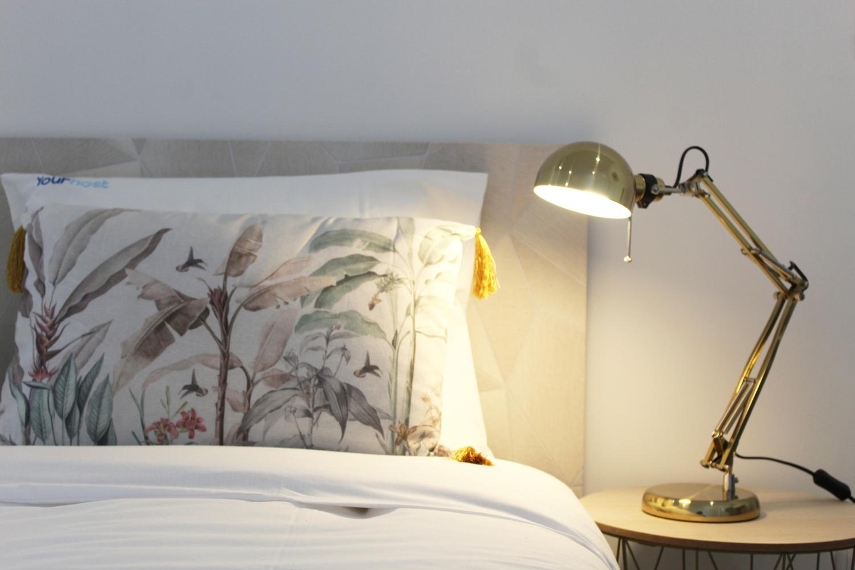 Valbom Hideaway Light, Style and Peace