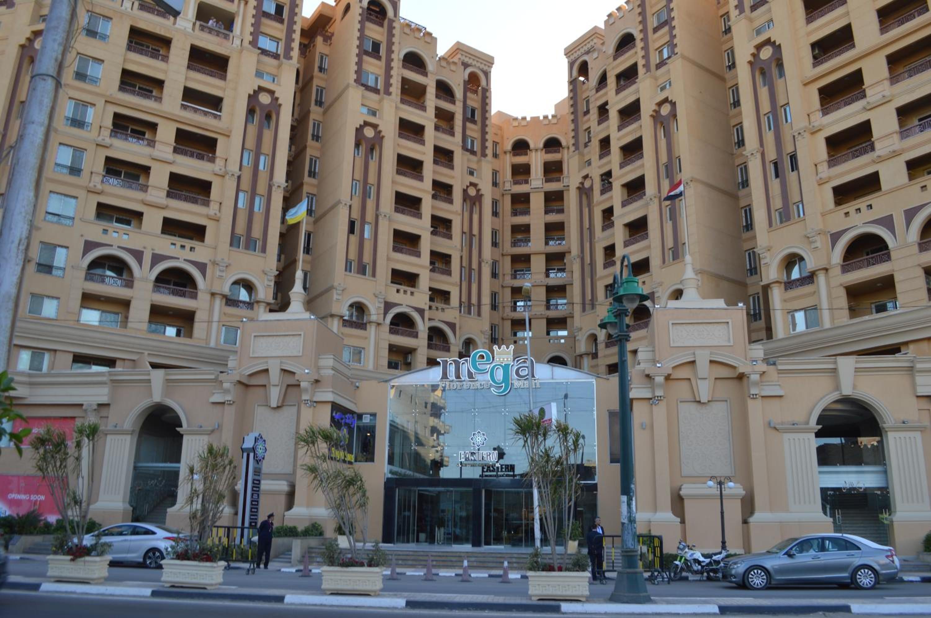 Hotel Eastern Al Montazah Hotel - Image 1