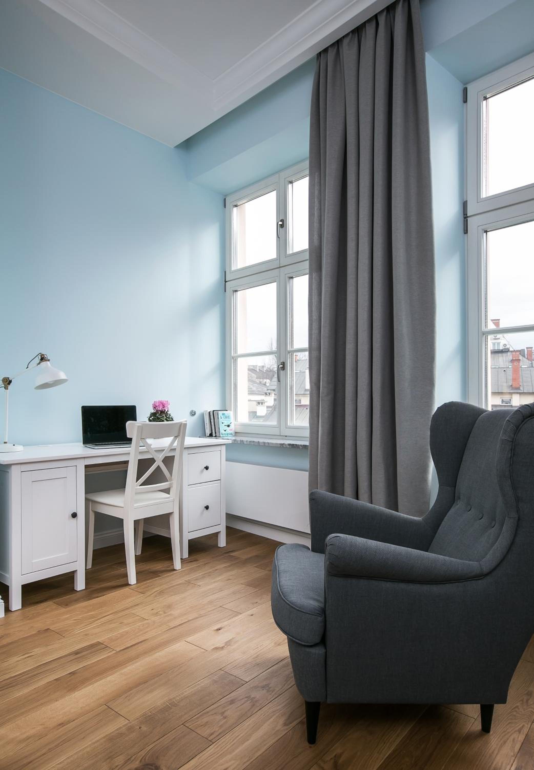 MINT Luxury Apartments at the Main Square