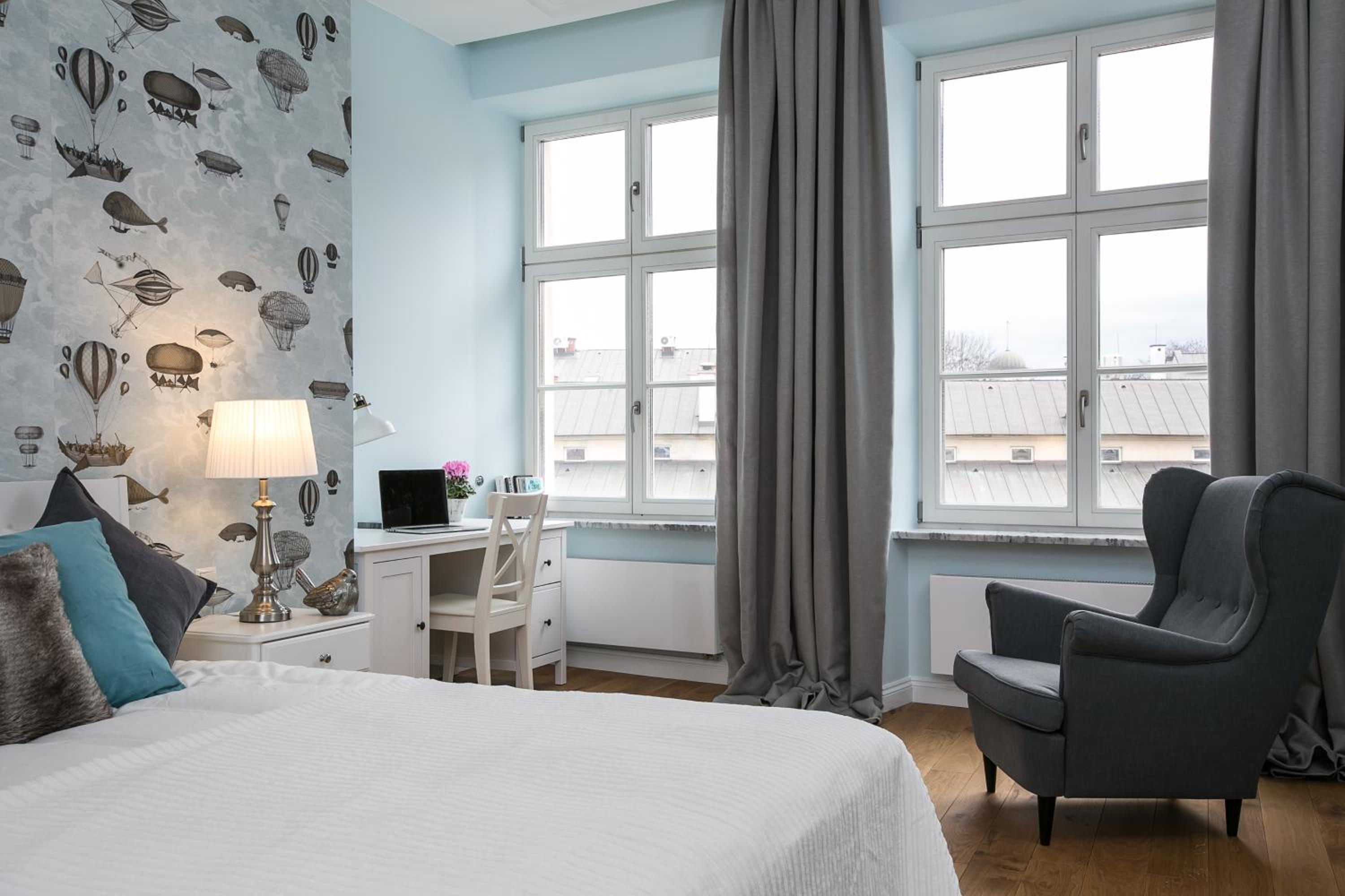 MINT Luxury Apartments at the Main Square