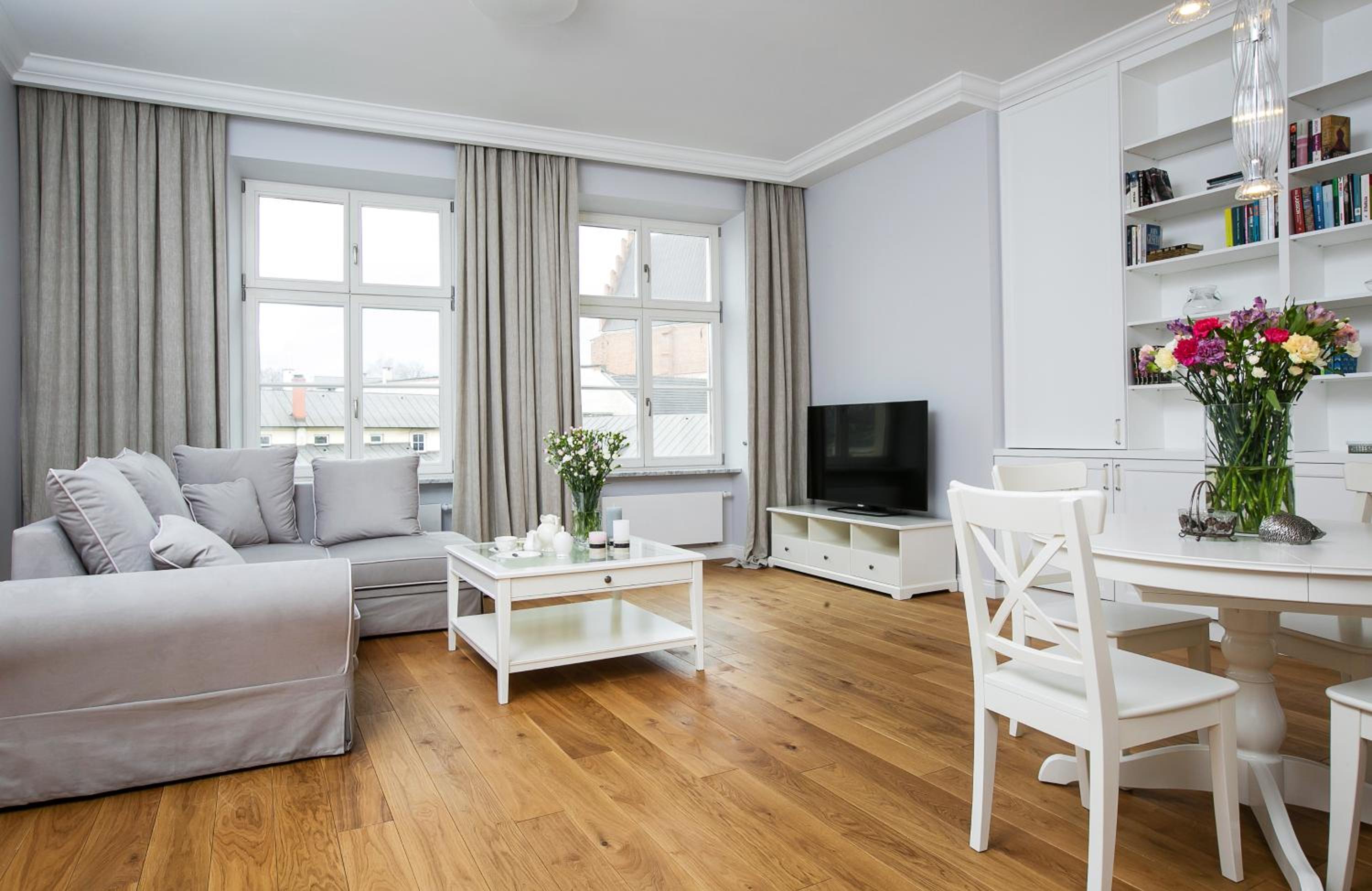 MINT Luxury Apartments at the Main Square