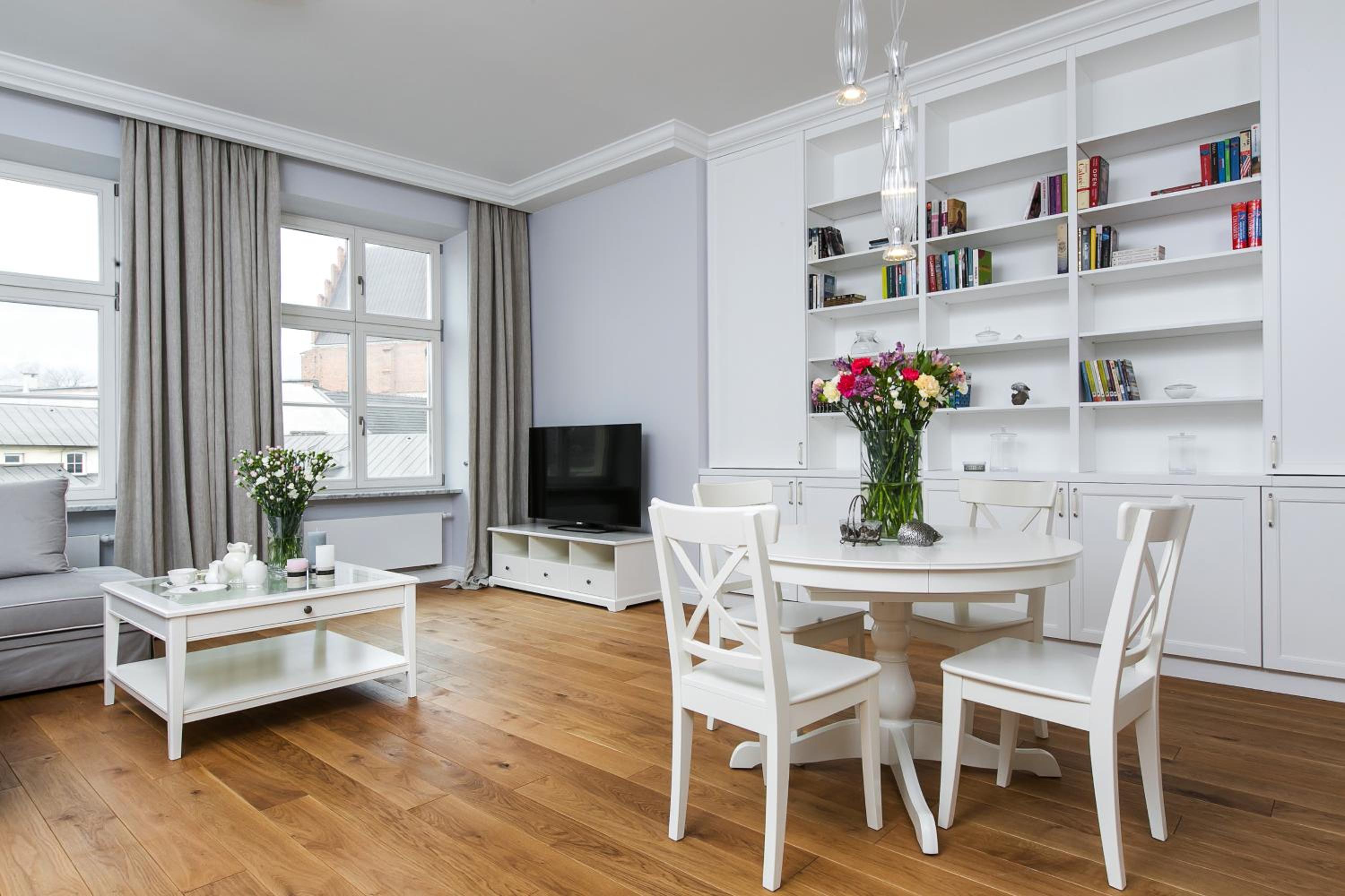 MINT Luxury Apartments at the Main Square
