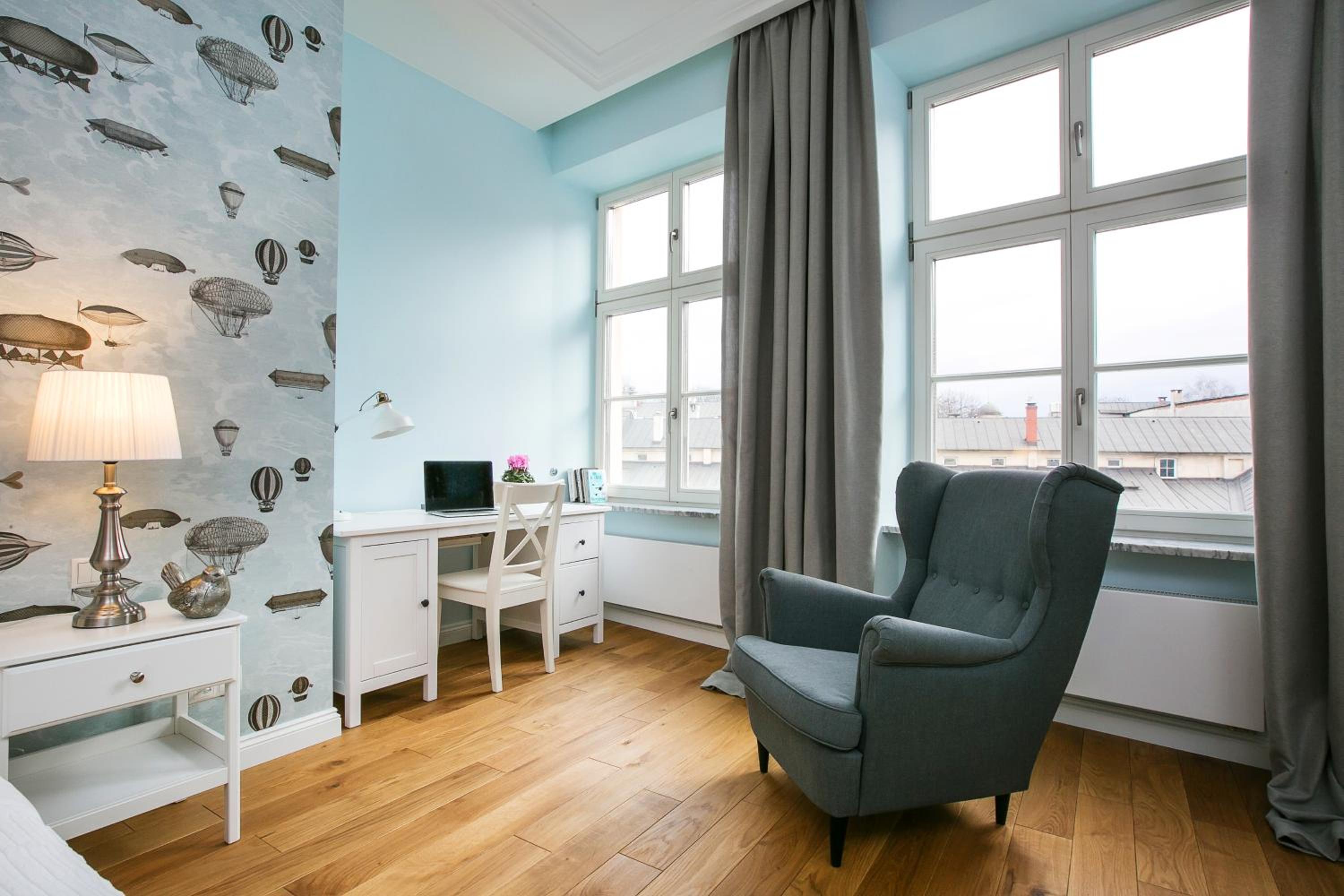 MINT Luxury Apartments at the Main Square