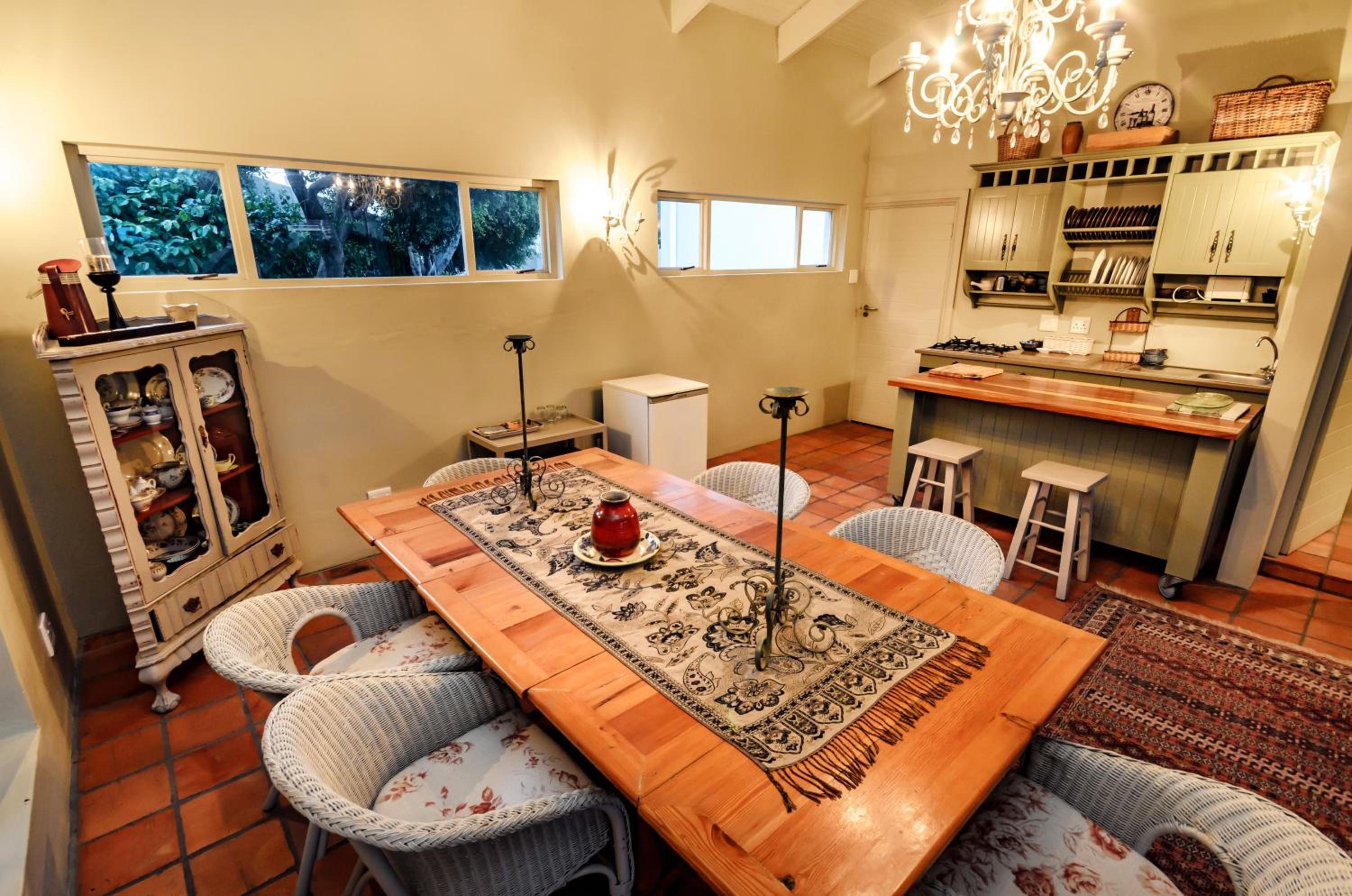 First Avenue Guesthouse