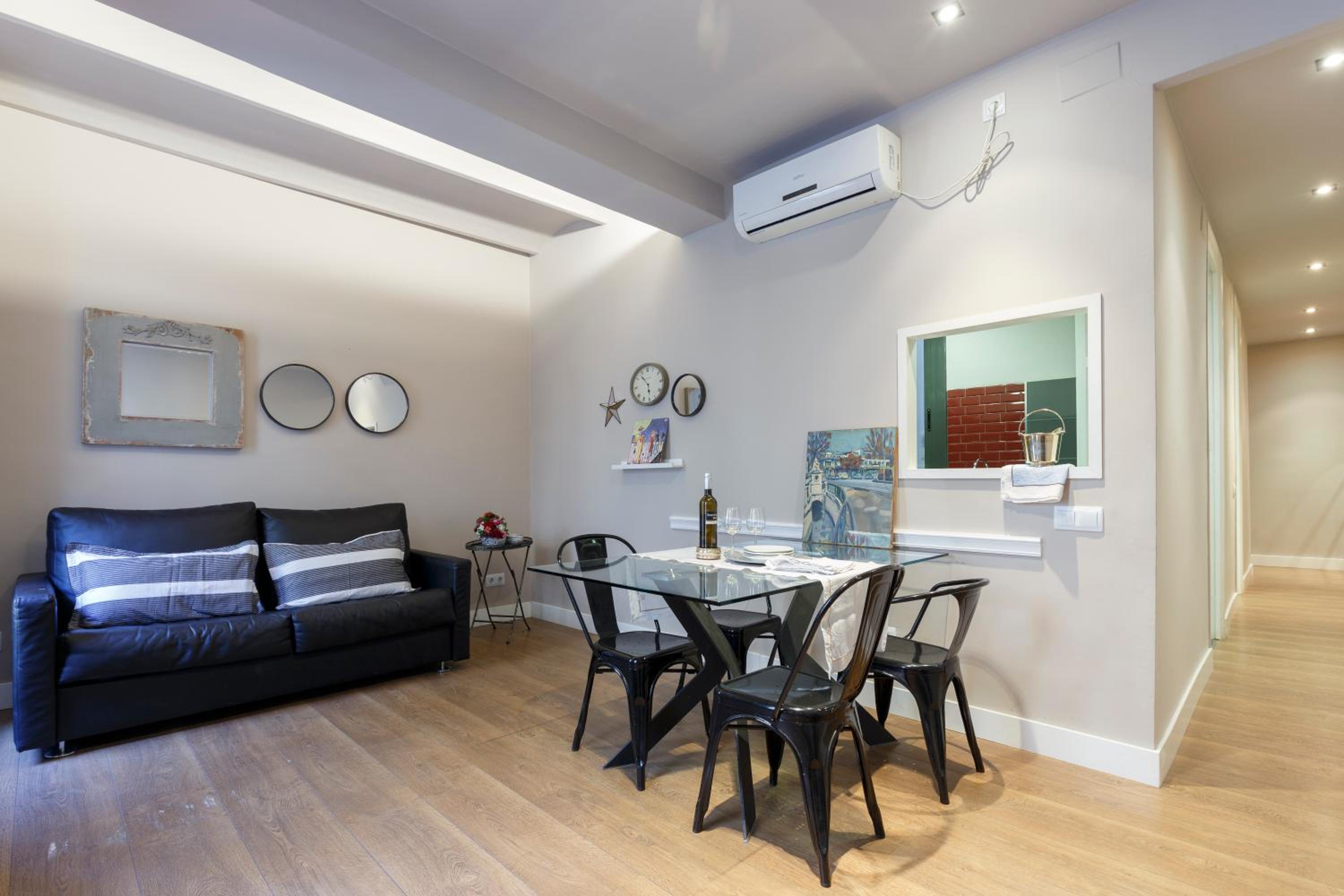 AinB Eixample-Miro Apartments