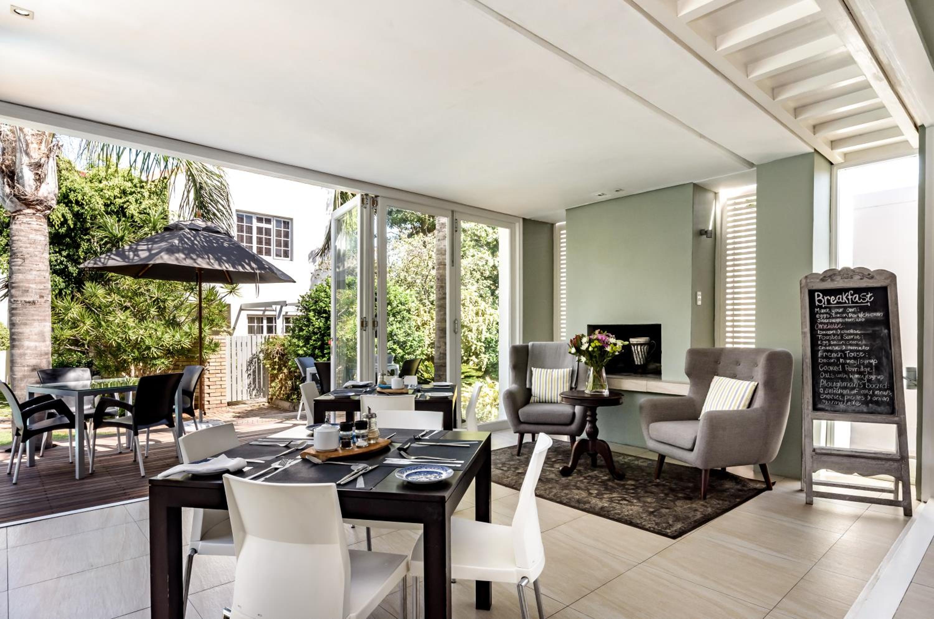 First Avenue Guesthouse