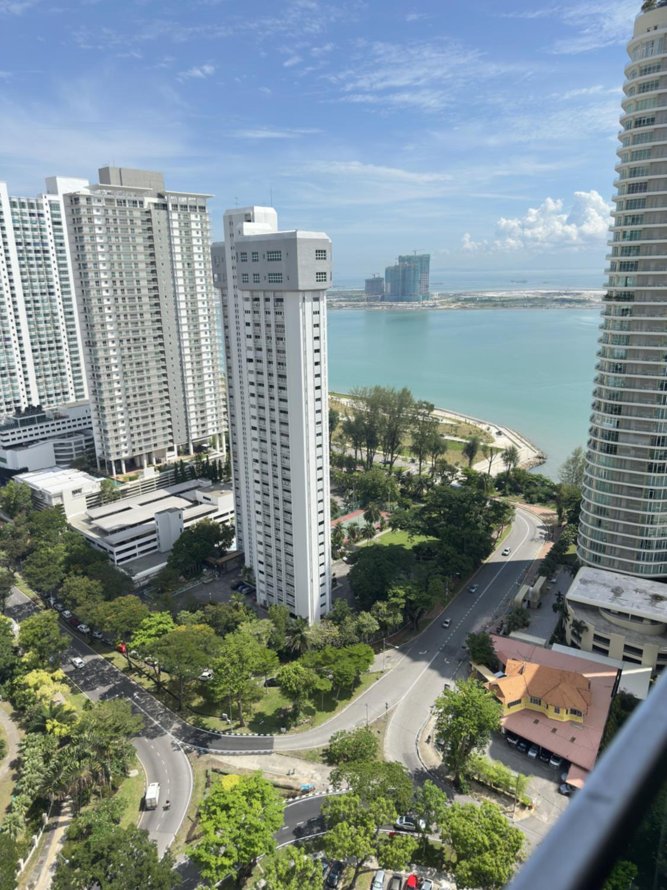 High-Floor Seaview Modern Suite 2BR Condo Next to Gurney & Georgetown Mansion one 26