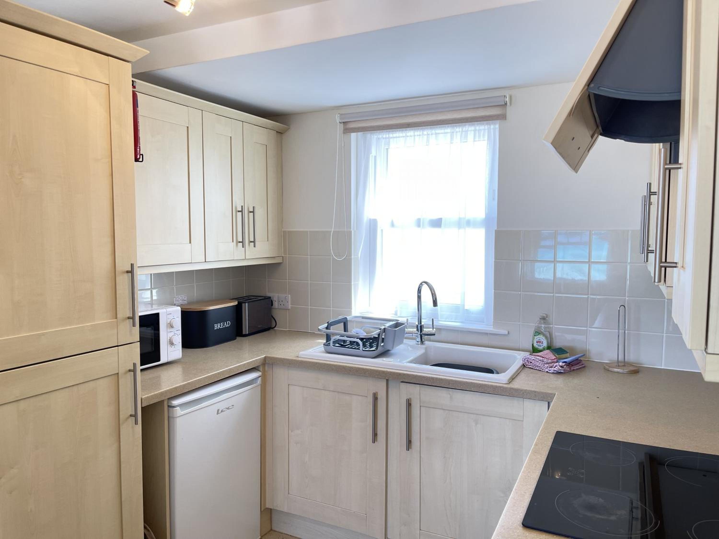4 Crusoes - beachside apartment