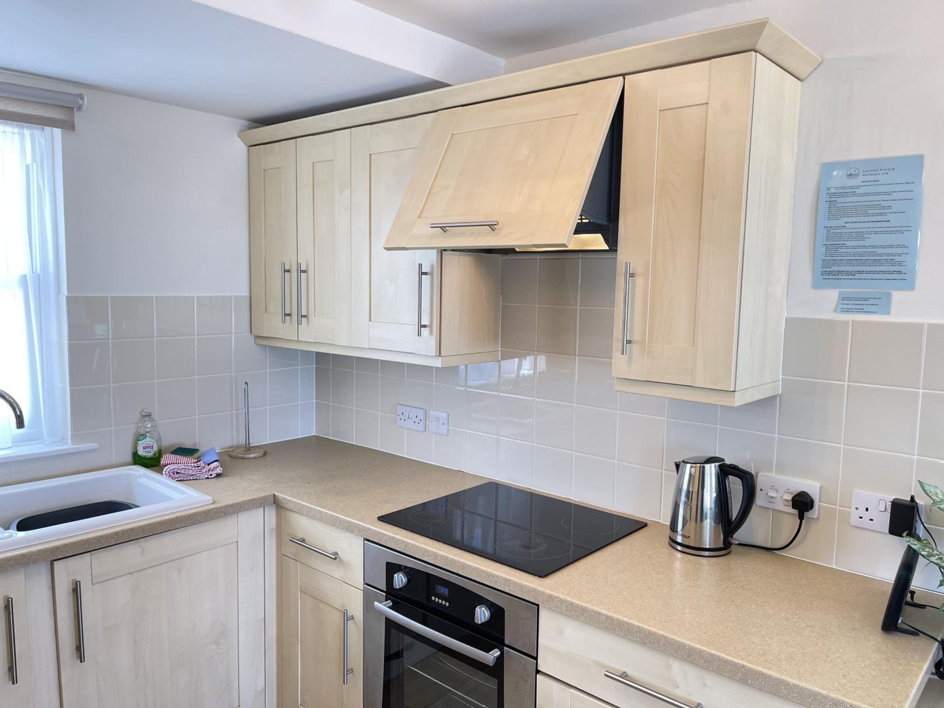 4 Crusoes - beachside apartment