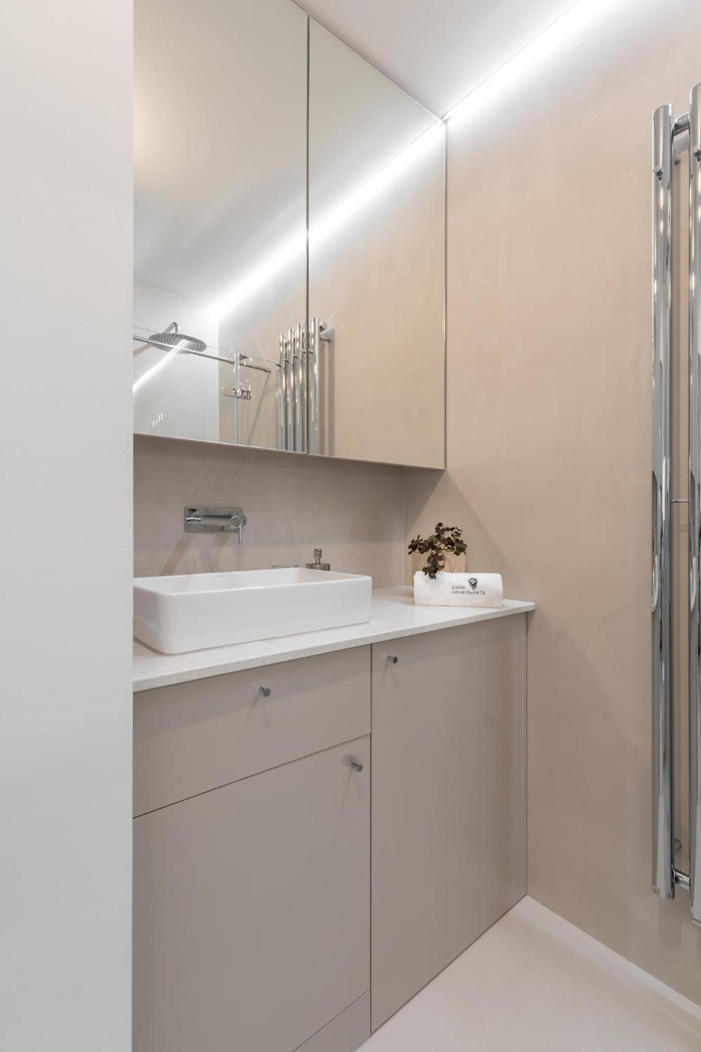 Lion Apartments - Młoda Polska Nowe Apartamenty z parkingiem