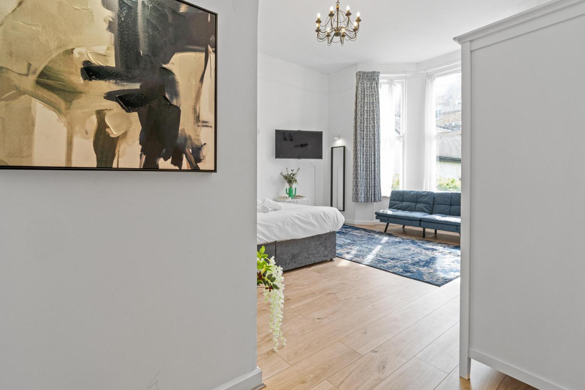 Charming 3BR by Redcliffe Gdns