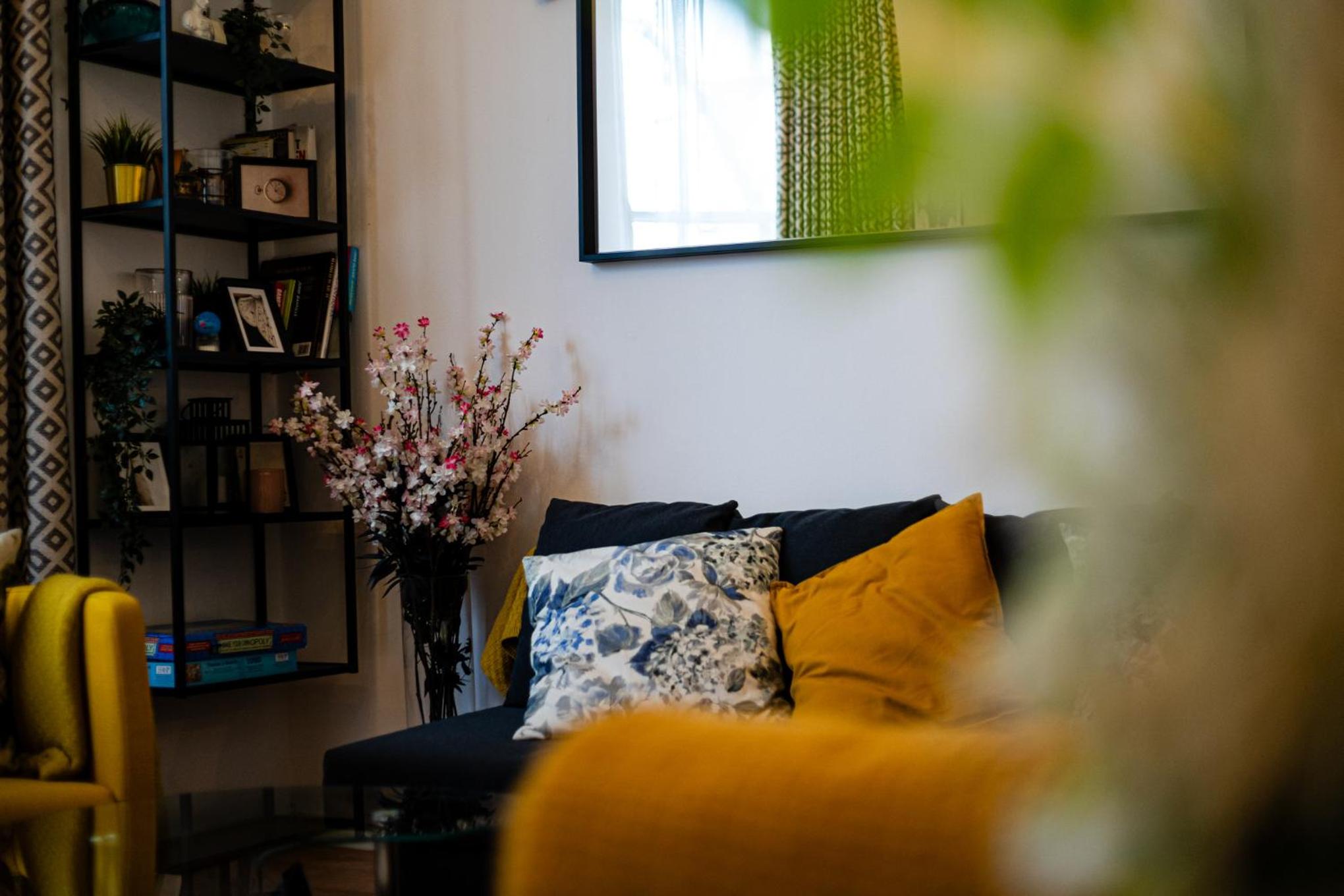 Charming 3BR by Redcliffe Gdns