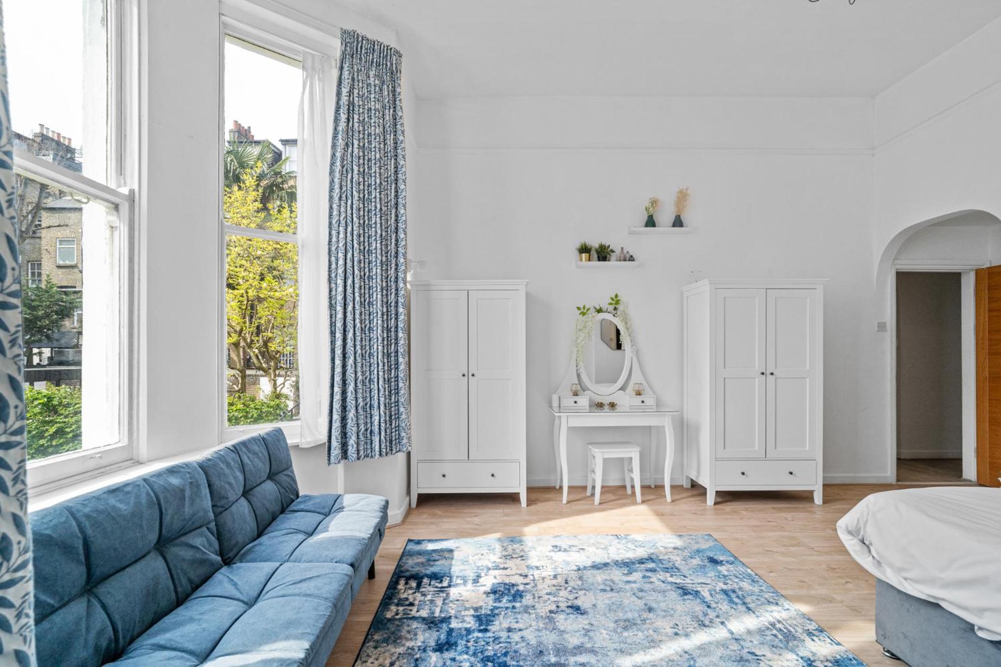 Charming 3BR by Redcliffe Gdns
