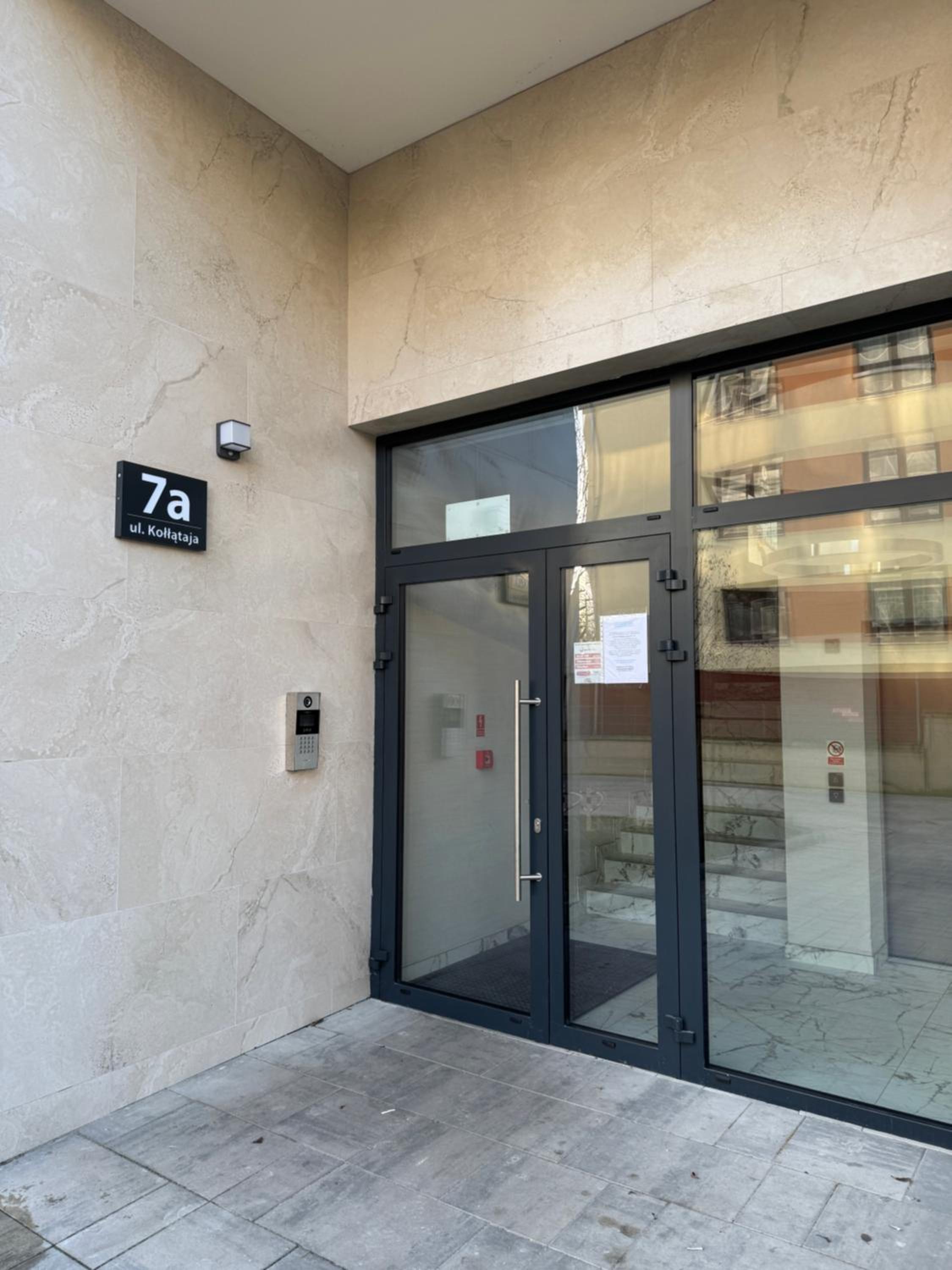4SUMMER Salt Apartment Parking w cenie, stylowe elegnackie mieszkanie