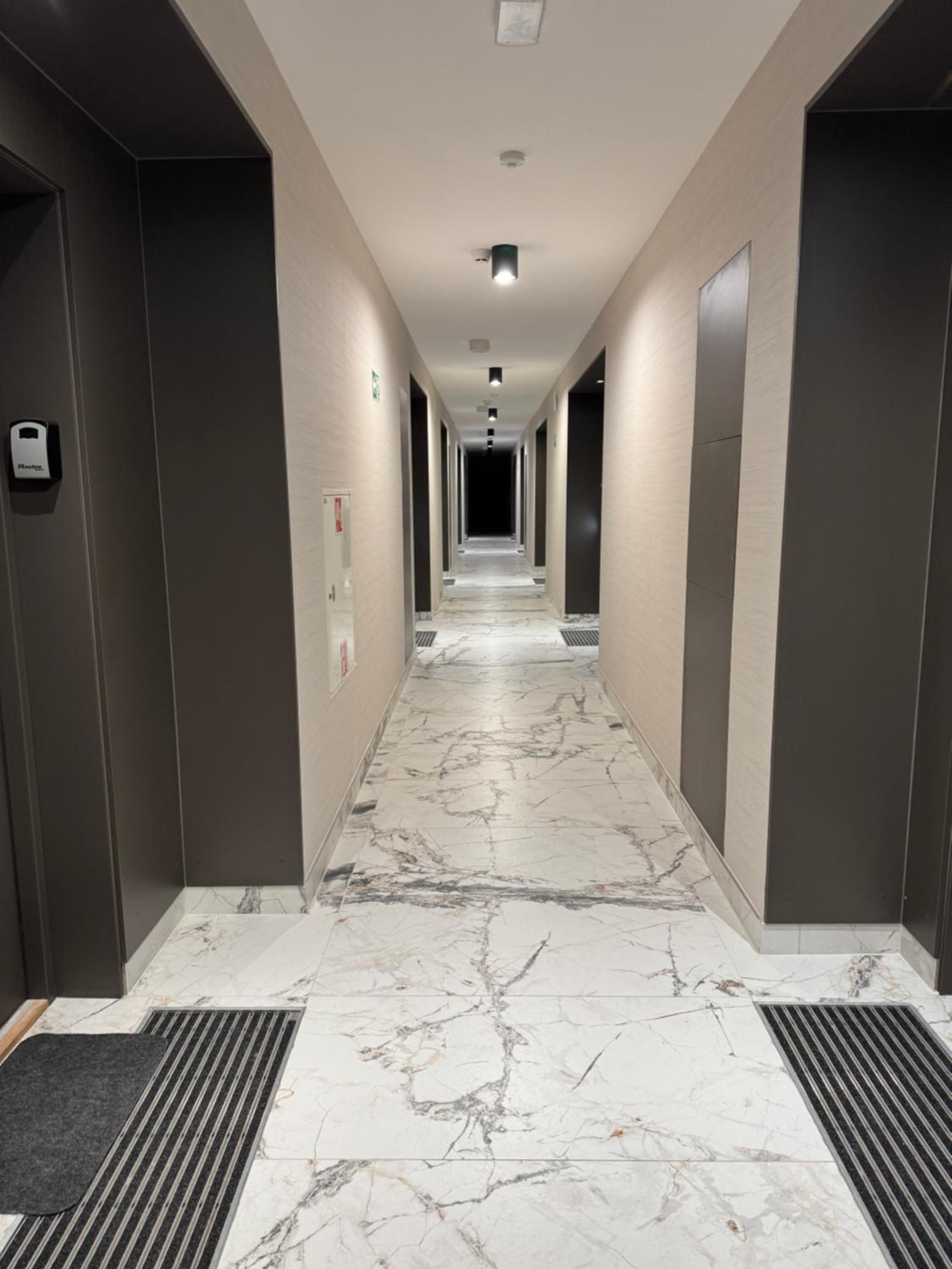 4SUMMER Salt Apartment Parking w cenie, stylowe elegnackie mieszkanie