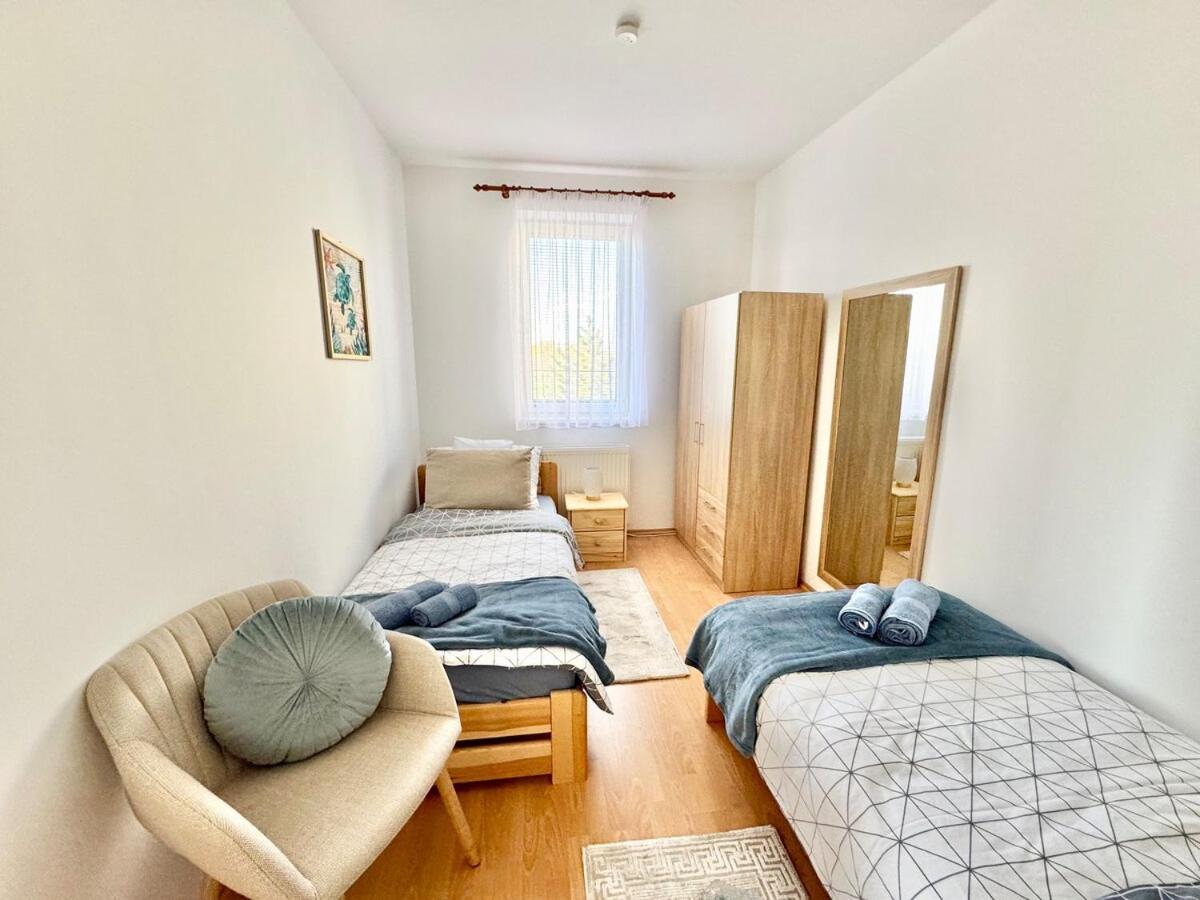 Riverside Residence Free Parking
