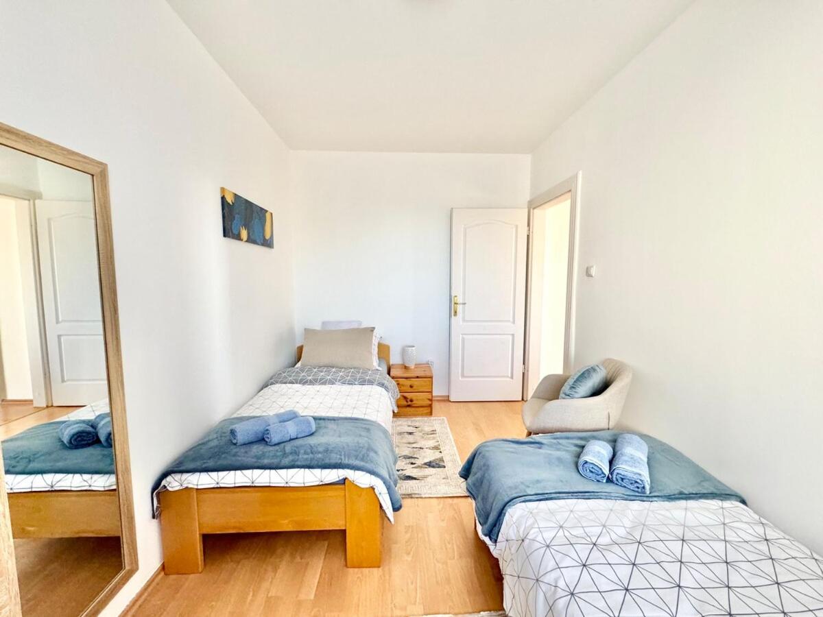 Riverside Residence Free Parking