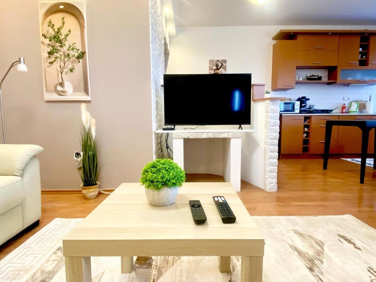 Riverside Residence Free Parking
