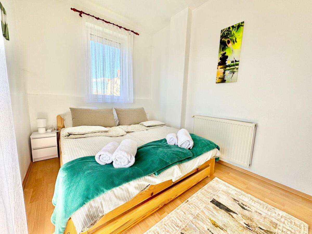 Riverside Residence Free Parking
