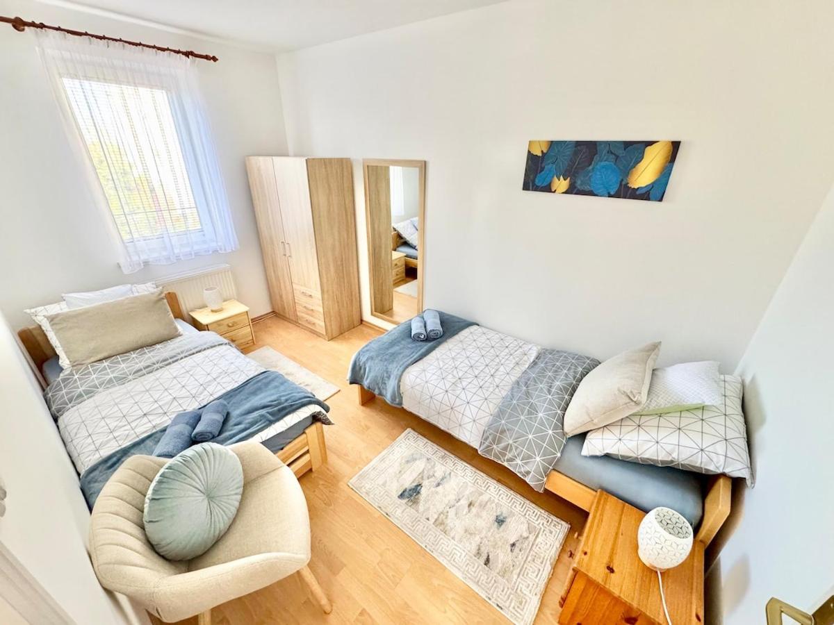 Riverside Residence Free Parking