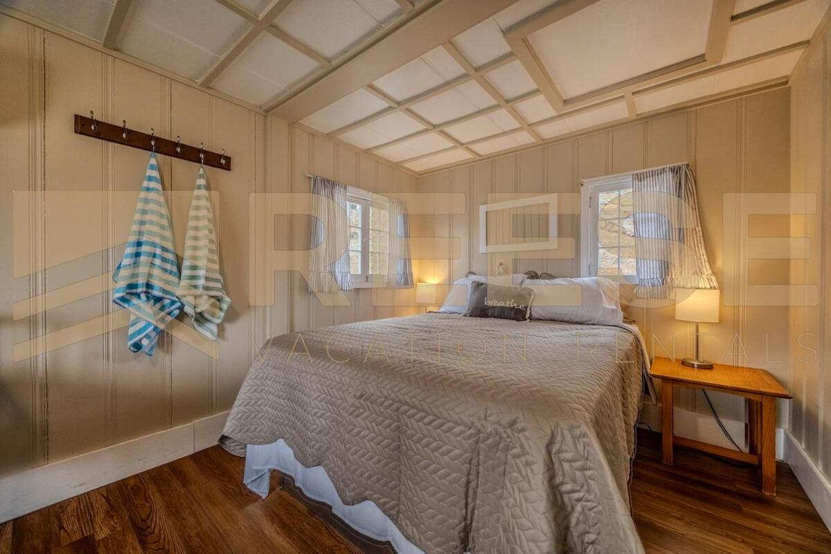 Beach Cabin #4