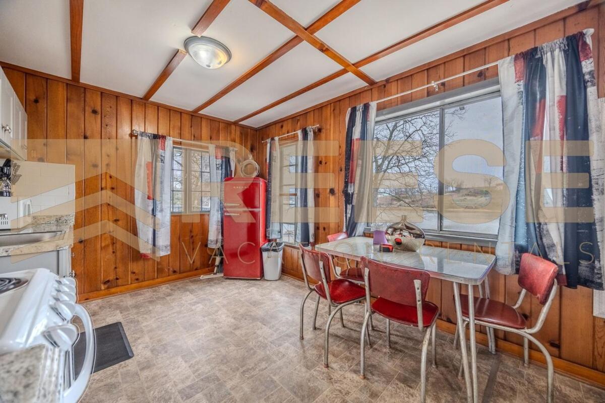 Beach Cabin #5