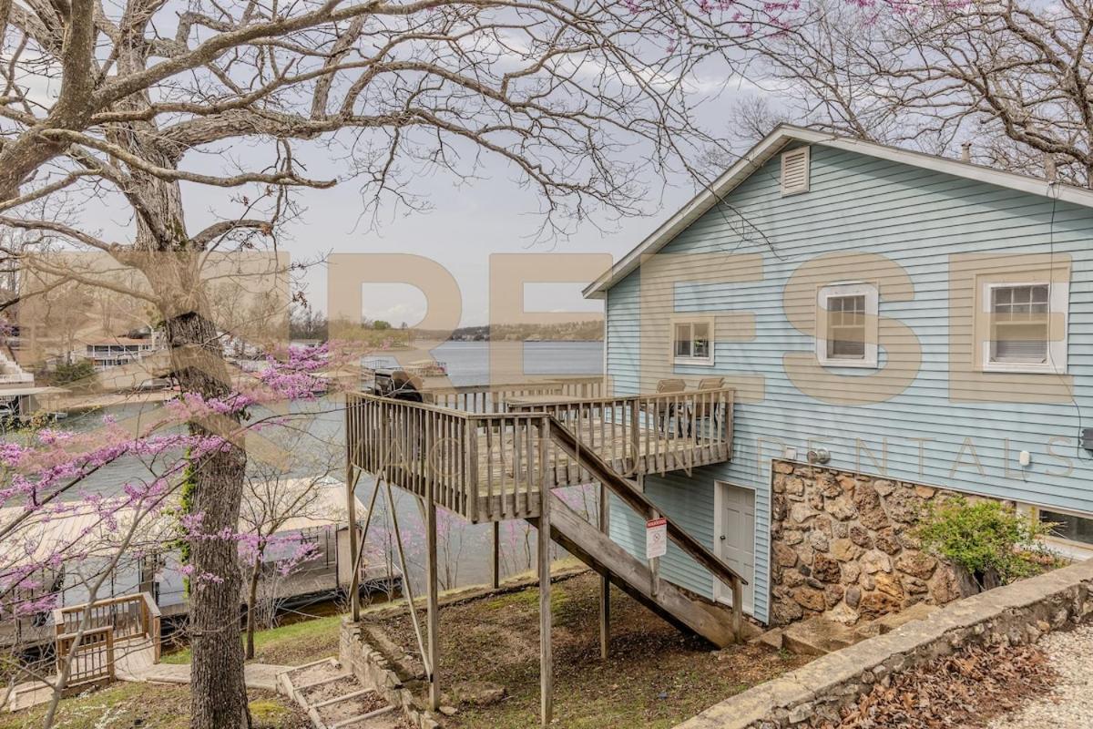 Mid-Century Cabin