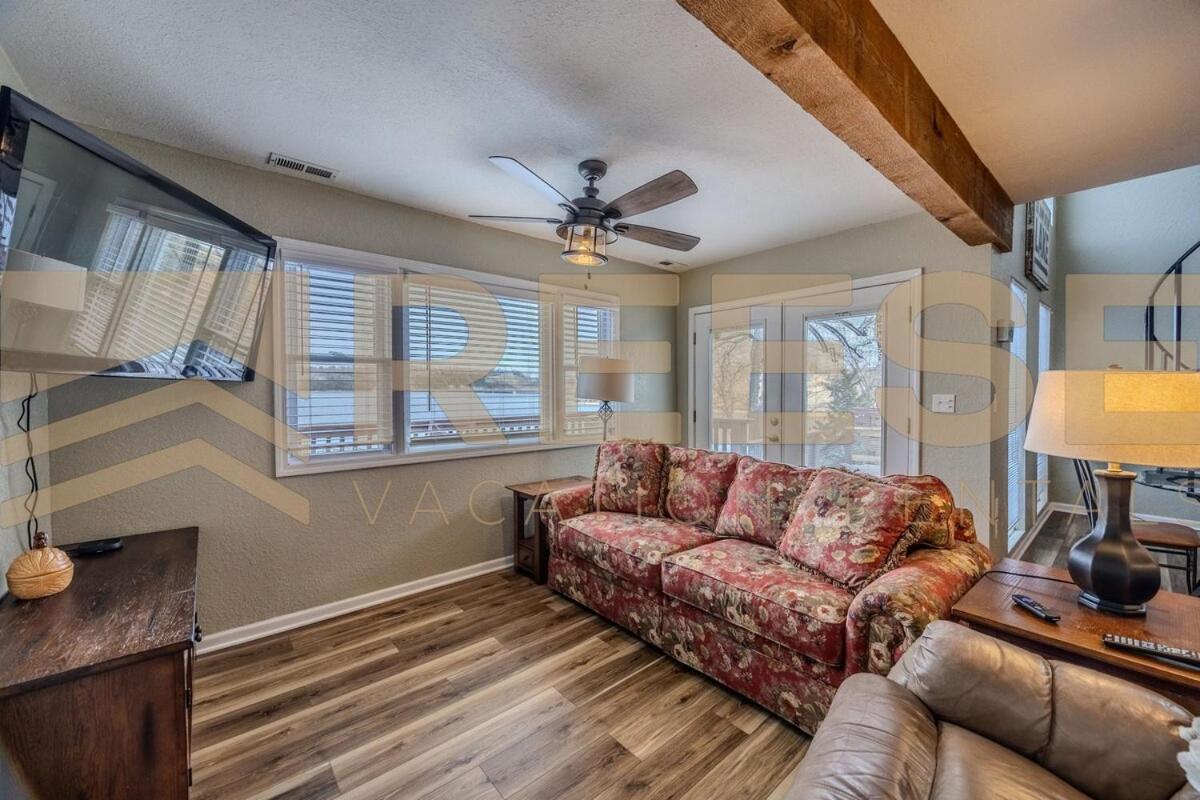 Thornsberry Beach Loft