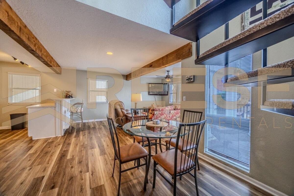 Thornsberry Beach Loft